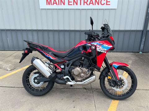 2024 Honda Africa Twin DCT in Ottumwa, Iowa - Photo 2