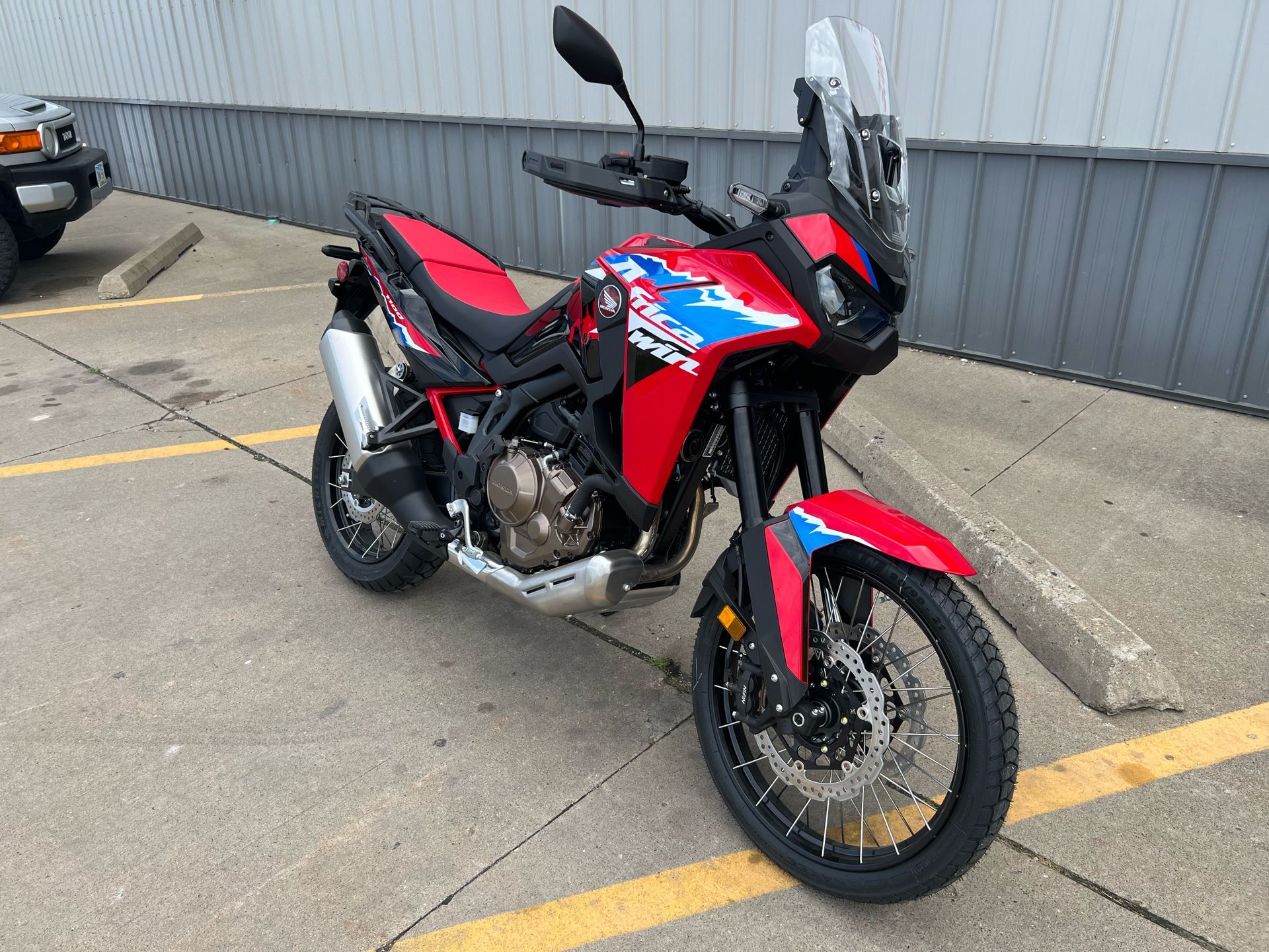 2024 Honda Africa Twin DCT in Ottumwa, Iowa - Photo 3