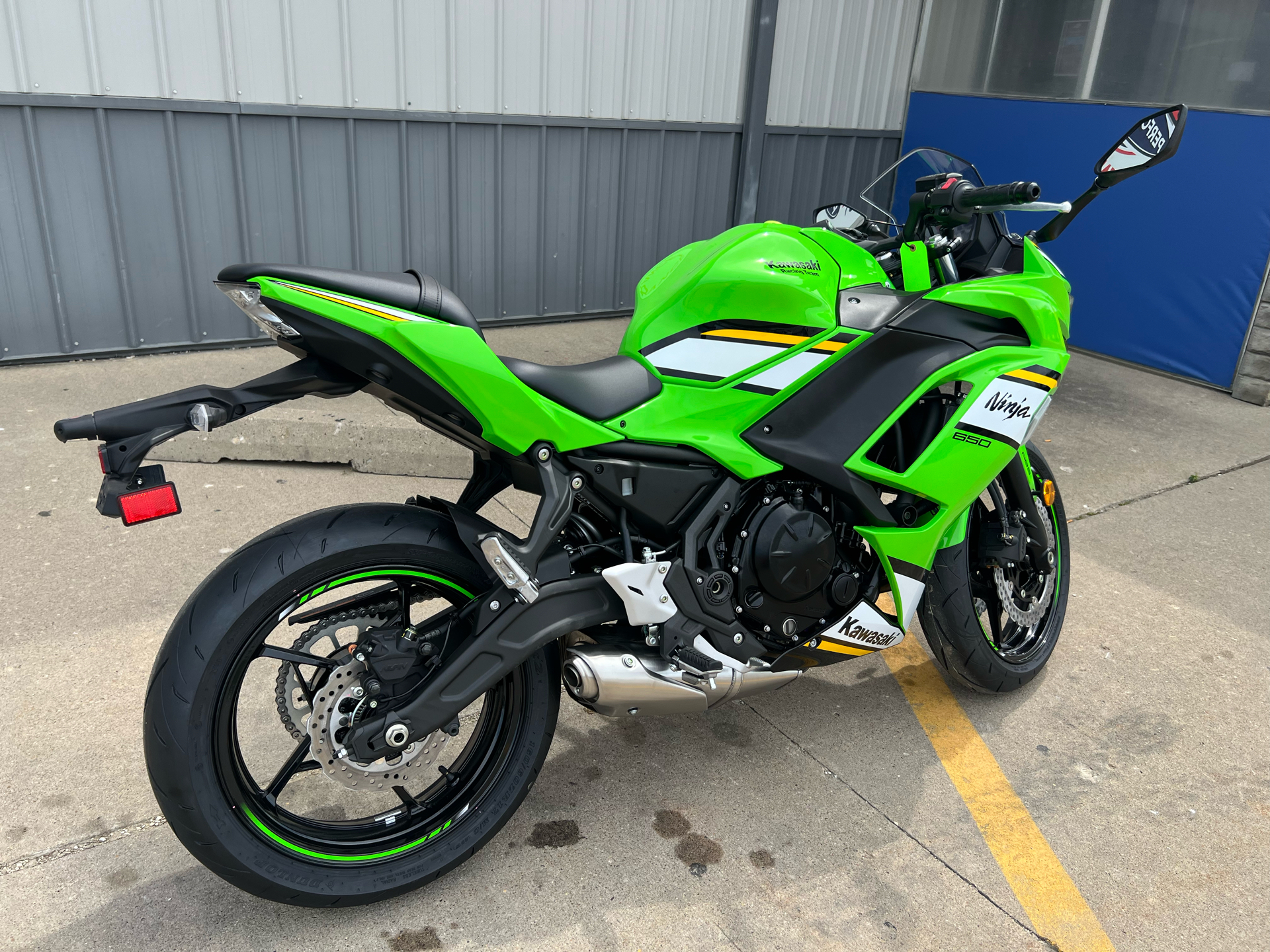 2025 Kawasaki Ninja 650 KRT Edition ABS in Ottumwa, Iowa - Photo 9