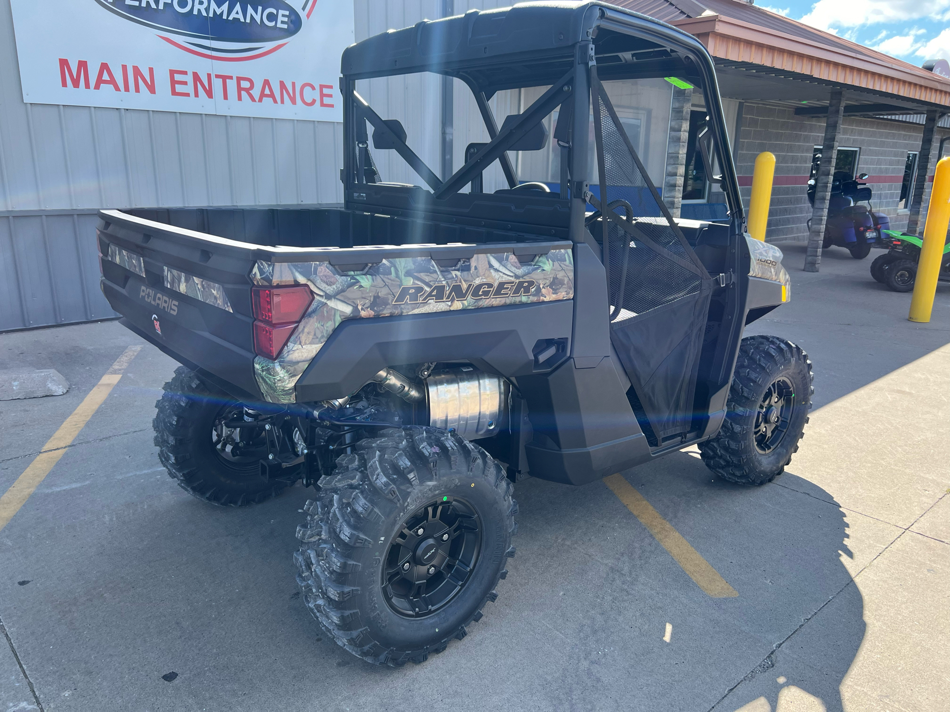 2025 Polaris Ranger XP 1000 Premium in Ottumwa, Iowa - Photo 9