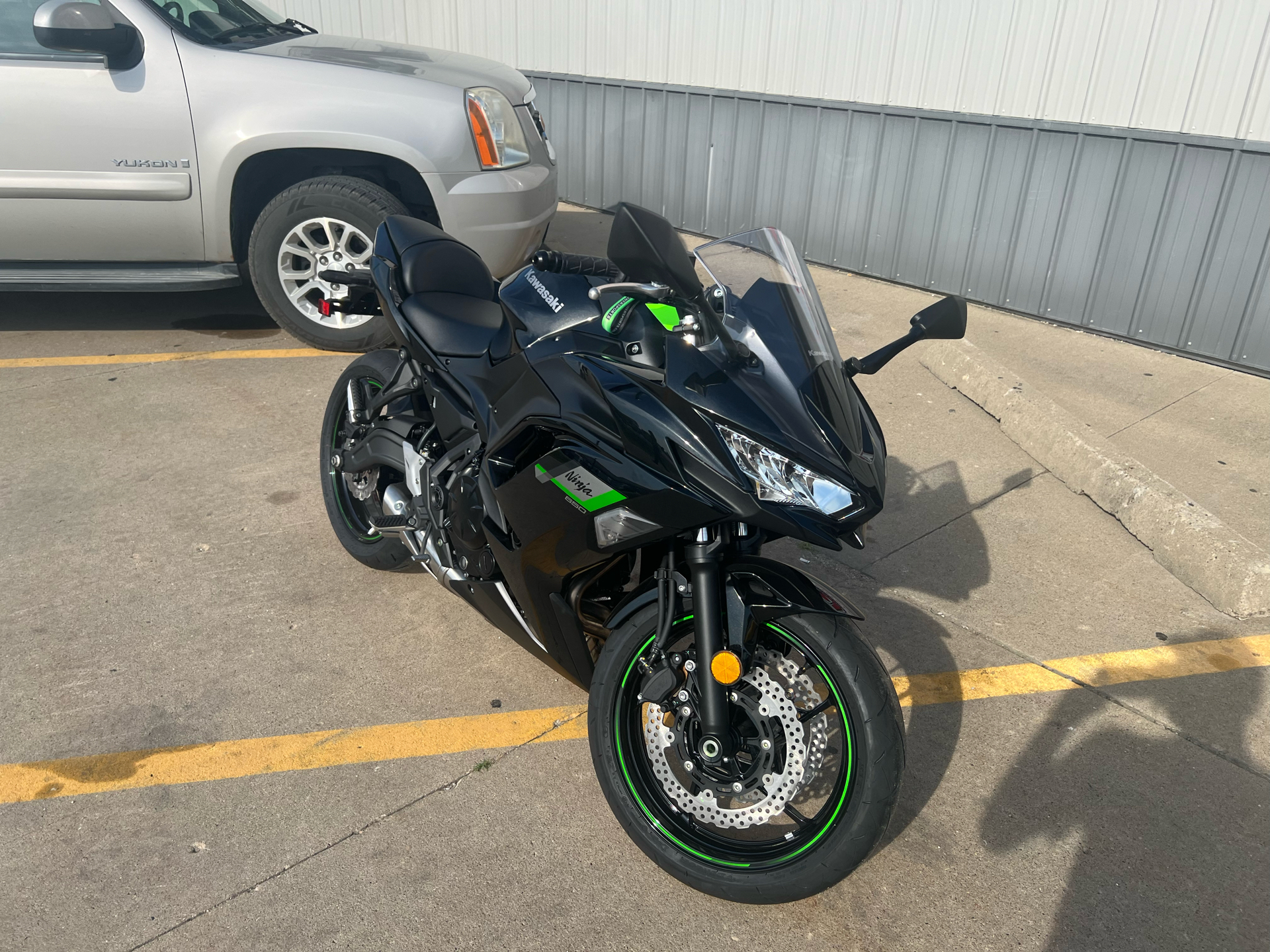 2025 Kawasaki Ninja 650 in Ottumwa, Iowa - Photo 3