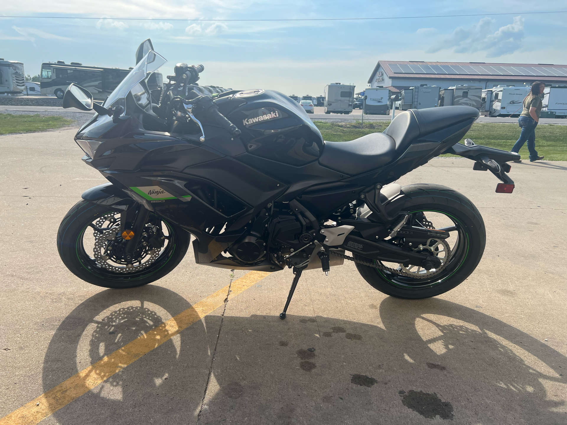 2025 Kawasaki Ninja 650 in Ottumwa, Iowa - Photo 6