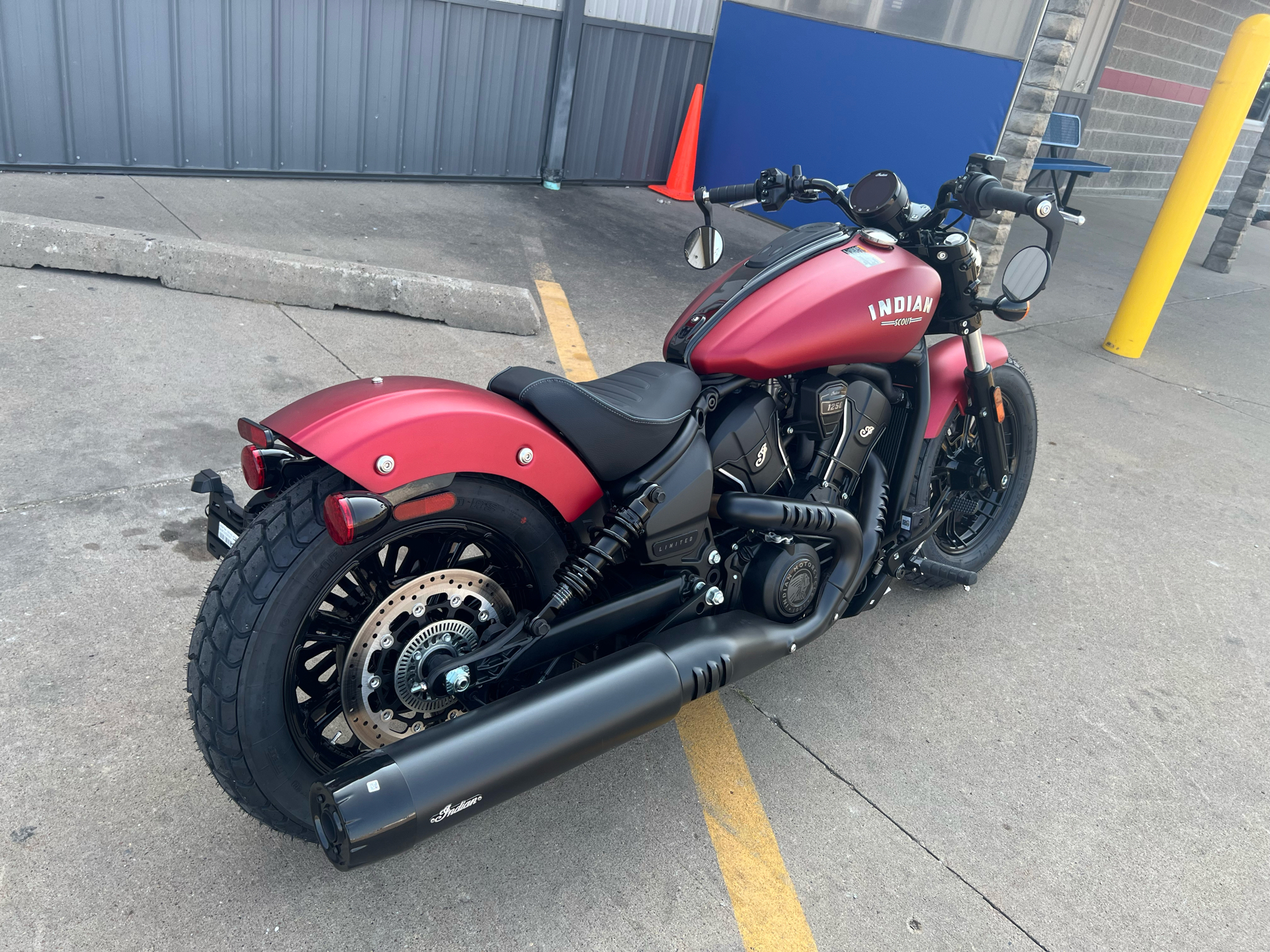 2025 Indian Motorcycle Scout® Bobber Limited +Tech in Ottumwa, Iowa - Photo 9