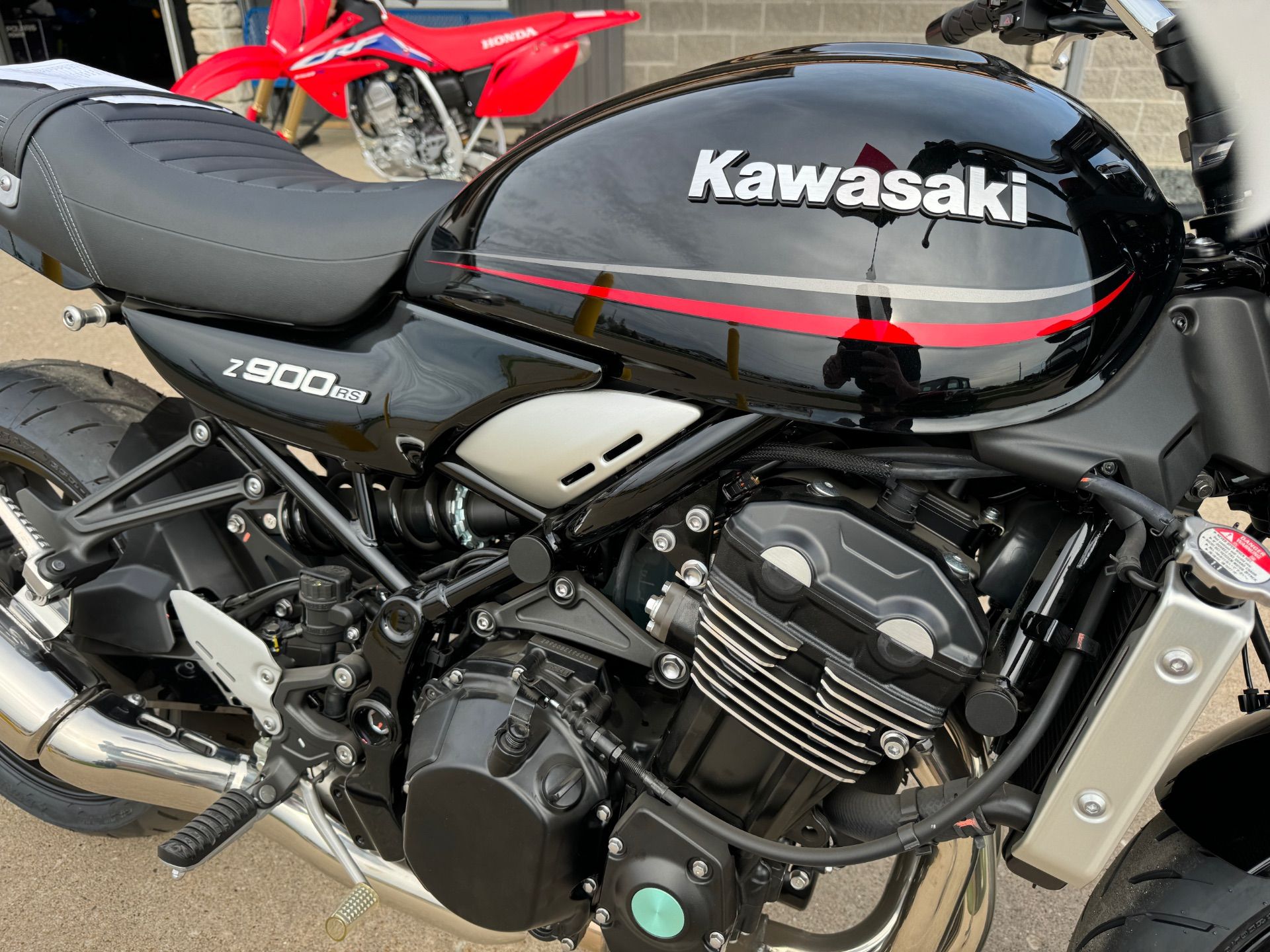 2024 Kawasaki Z900RS ABS in Ottumwa, Iowa - Photo 10