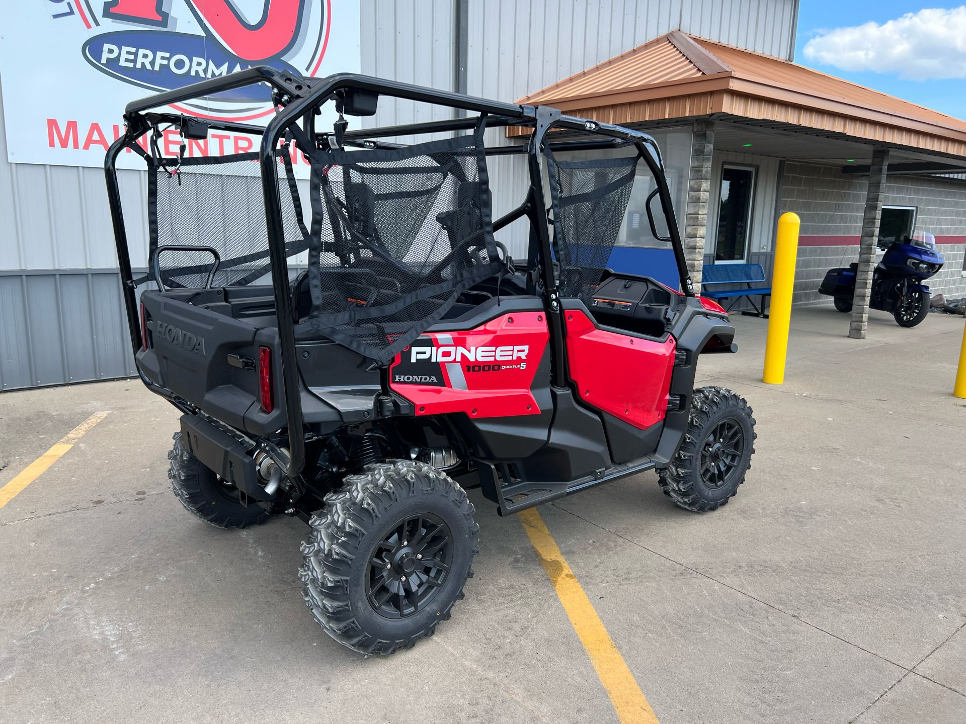 2024 Honda Pioneer 1000-5 Deluxe in Ottumwa, Iowa - Photo 8