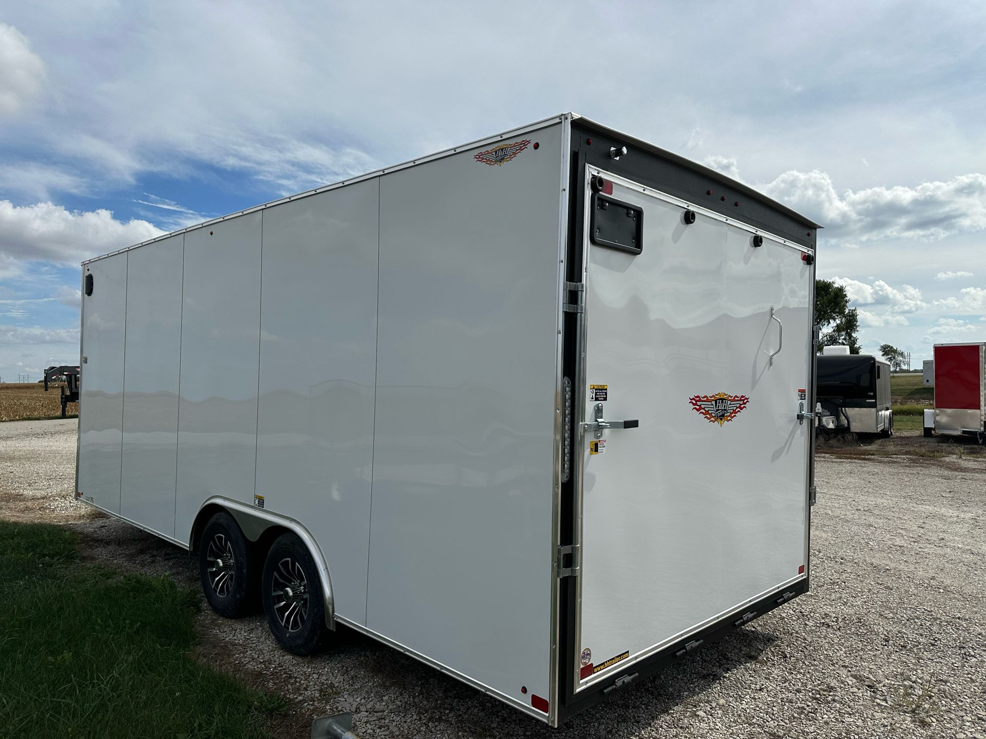 2023 H&H 8.5x20 Flat Top V-Nose Enclosed in Ottumwa, Iowa - Photo 6