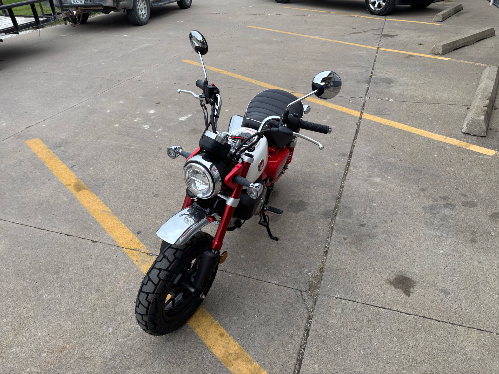 2025 Honda Monkey ABS in Ottumwa, Iowa - Photo 7