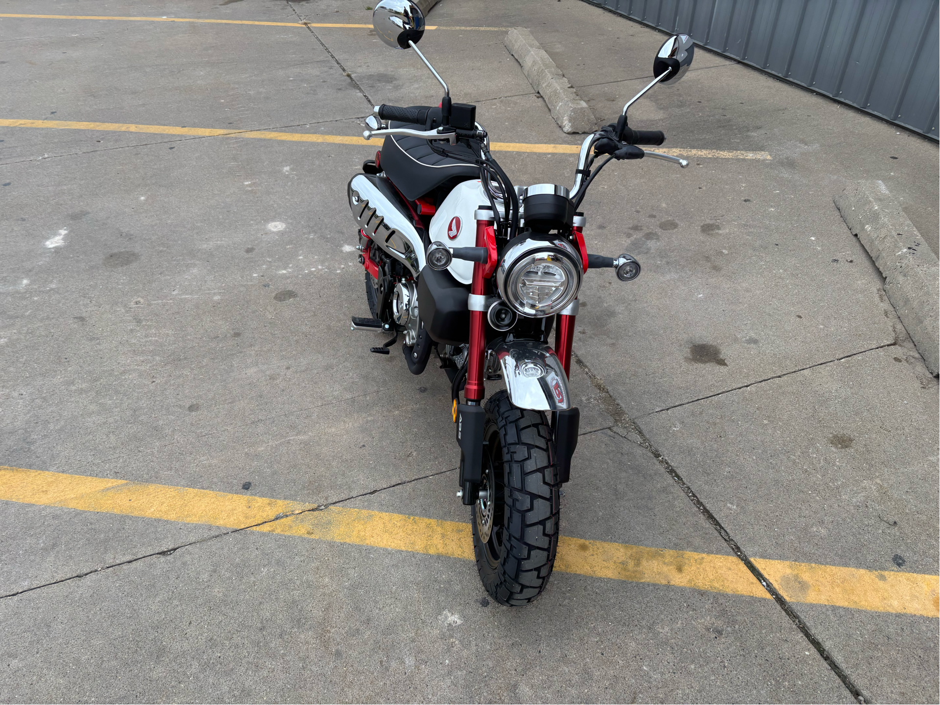 2025 Honda Monkey ABS in Ottumwa, Iowa - Photo 8