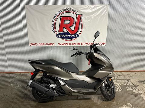 2023 Honda PCX in Ottumwa, Iowa