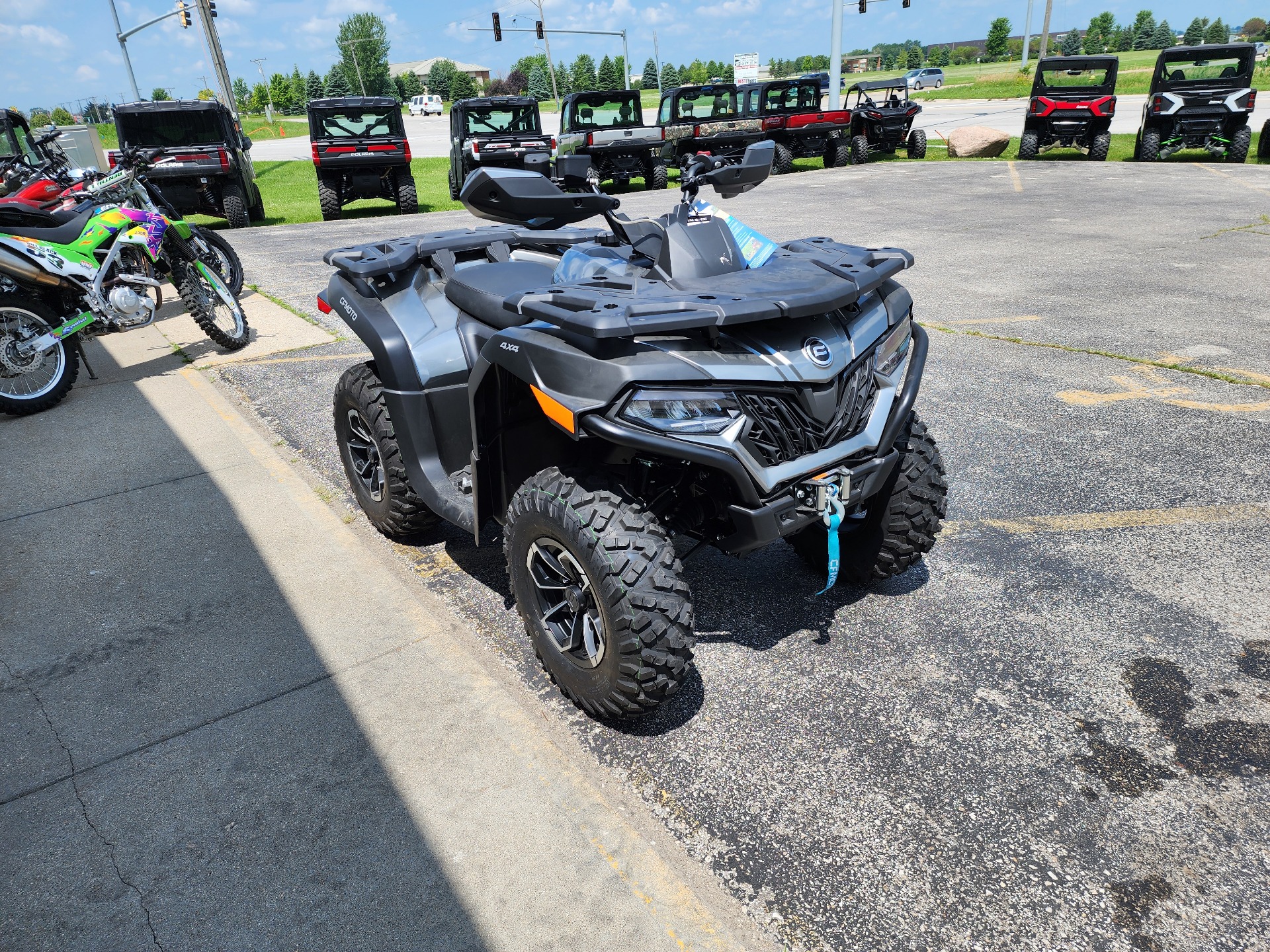 2024 CFMOTO CForce 600 in Fort Dodge, Iowa - Photo 3