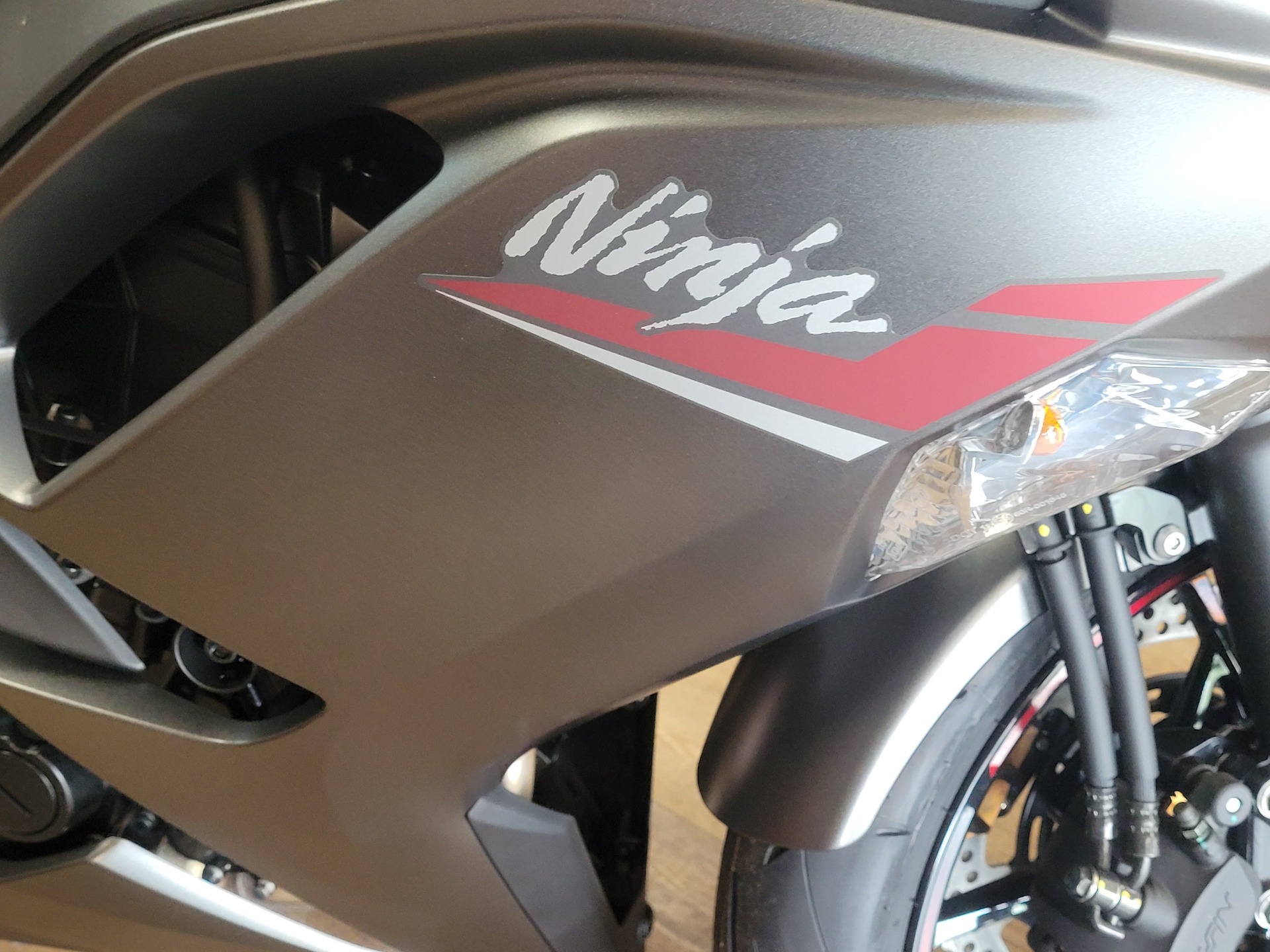 2022 Kawasaki Ninja 650 in Ledgewood, New Jersey - Photo 6