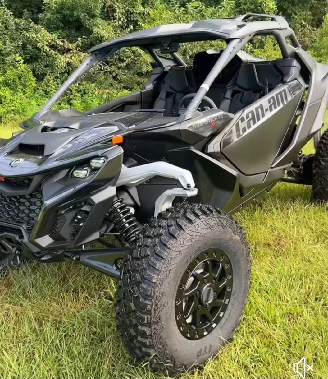 2025 Can-Am Maverick R X RS in Ledgewood, New Jersey - Photo 7