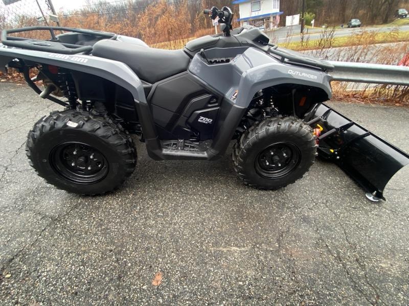 2024 Can-Am Outlander 700 in Ledgewood, New Jersey - Photo 1