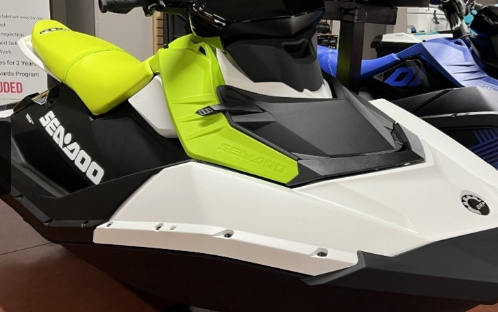 2023 Sea-Doo Spark 3up 90 hp iBR Convenience Package in Ledgewood, New Jersey - Photo 4
