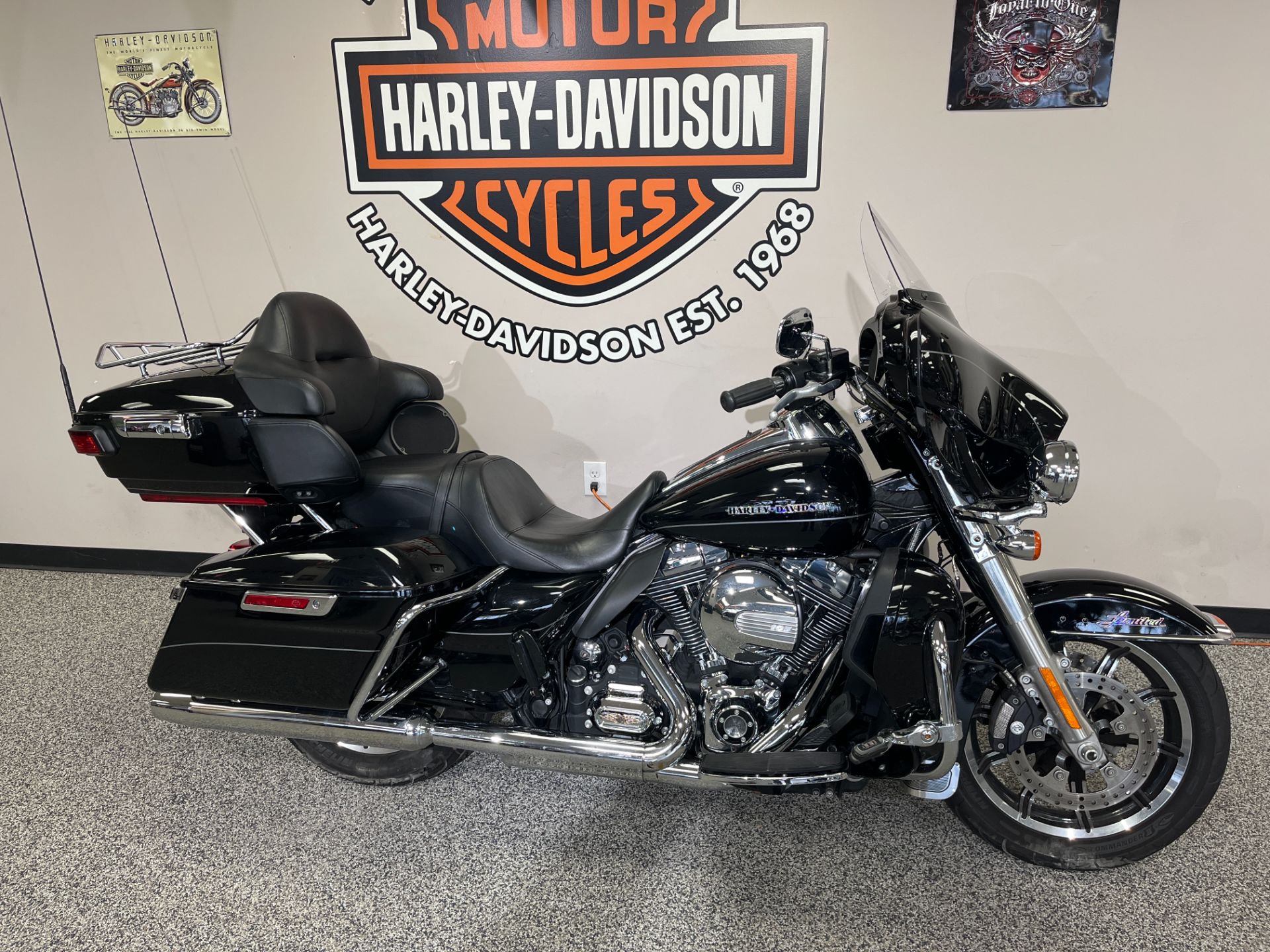 2015 Harley-Davidson Ultra Limited Low in Knoxville, Tennessee - Photo 2