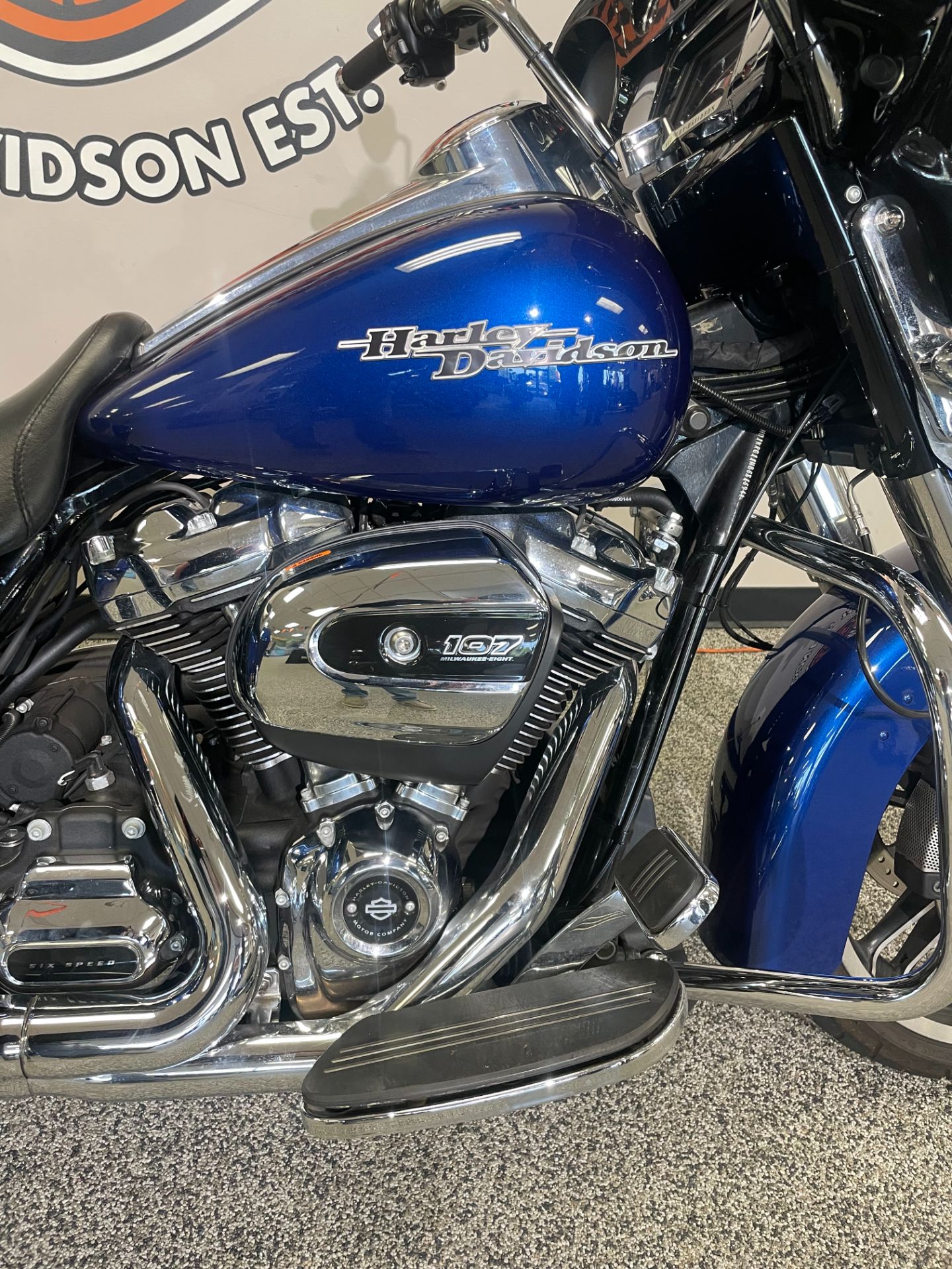 2017 Harley-Davidson STREET GLIDE SPECIAL in Knoxville, Tennessee - Photo 2