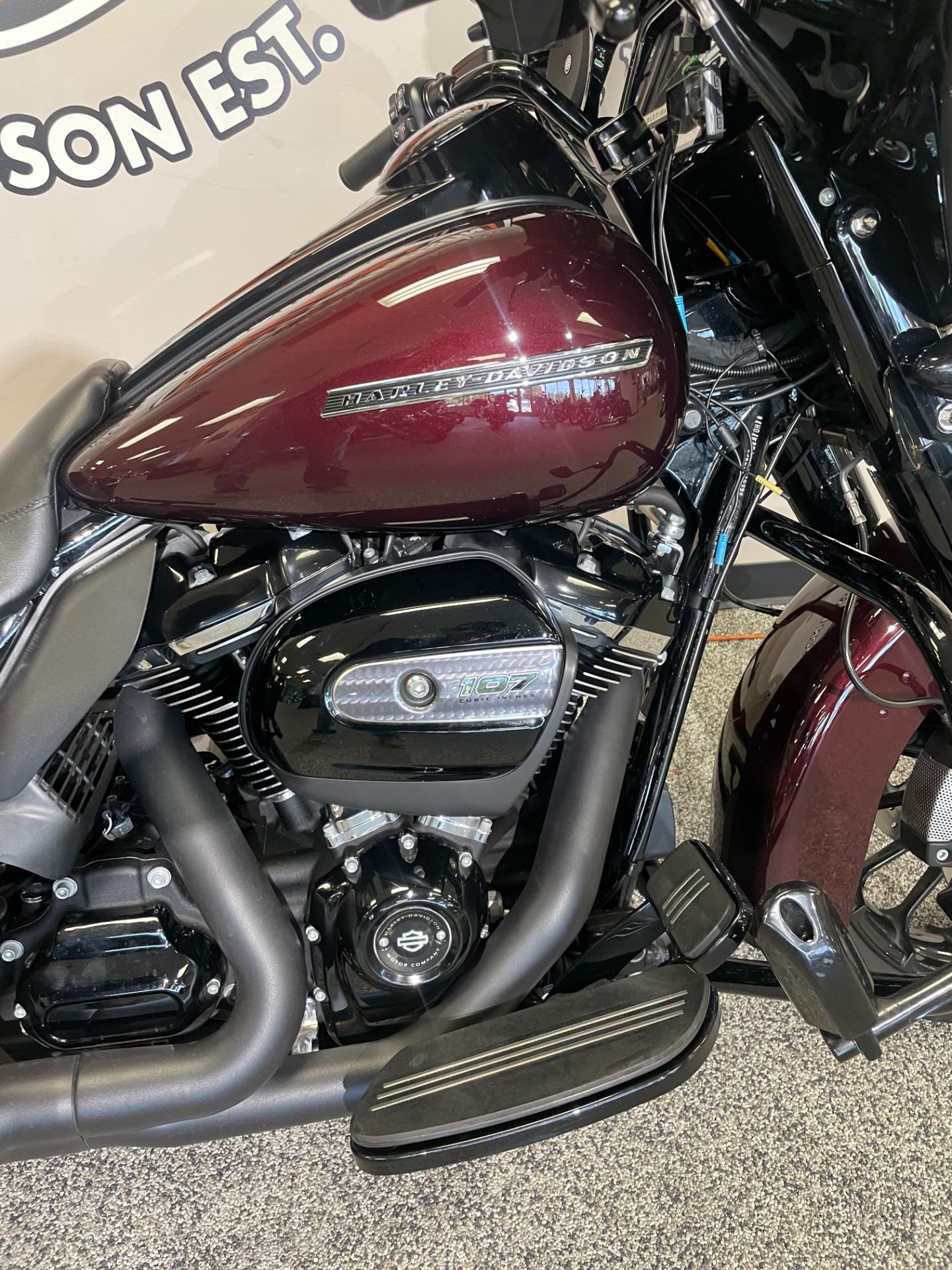 2018 Harley-Davidson STREET GLIDE SPECIAL in Knoxville, Tennessee - Photo 2