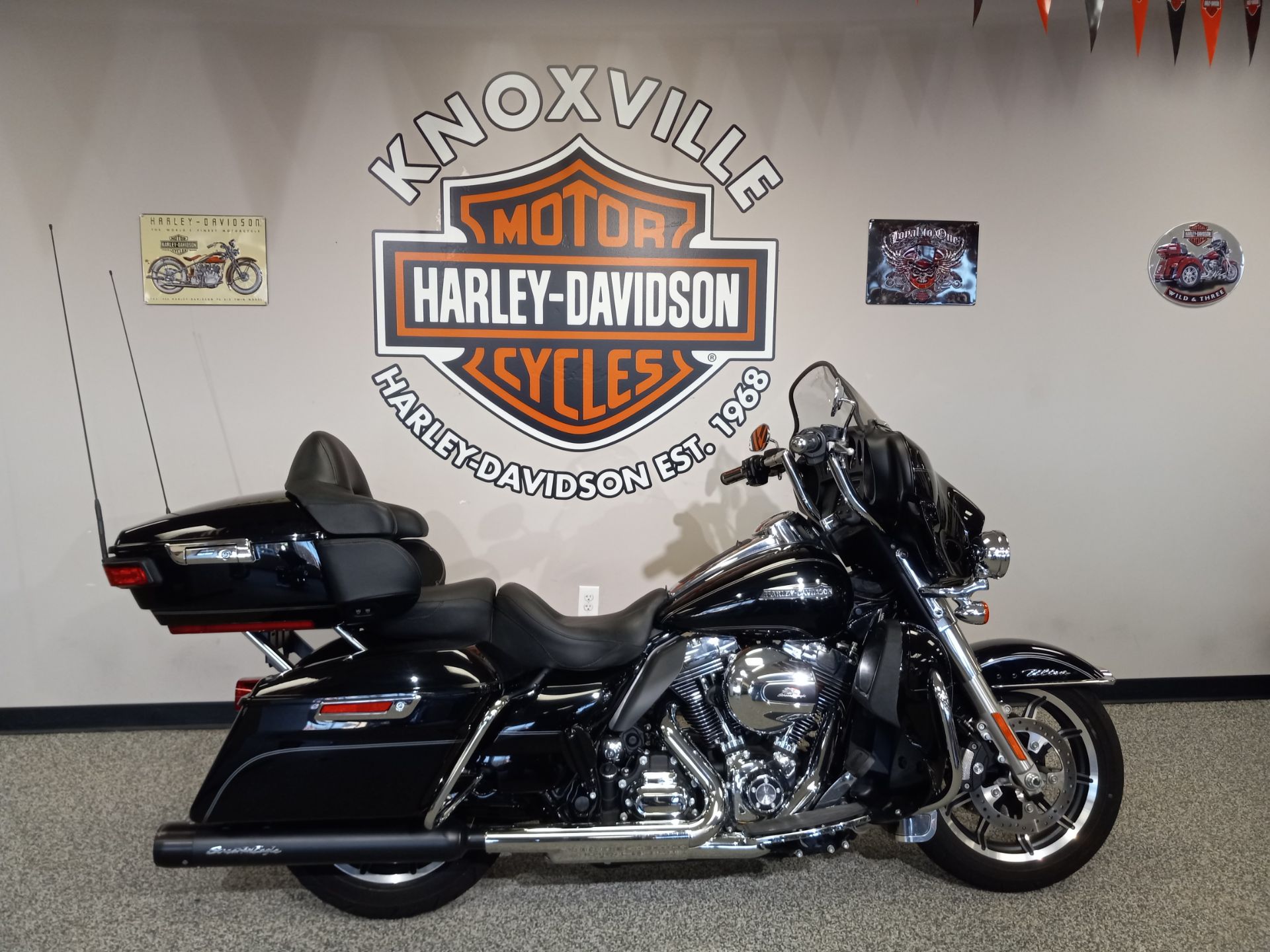 2016 Harley-Davidson Electra Glide® Ultra Classic® Low in Knoxville, Tennessee - Photo 14