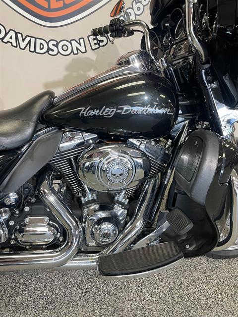 2009 Harley-Davidson ELECTRA-GLIDE ULTRA CLASSIC in Knoxville, Tennessee - Photo 2