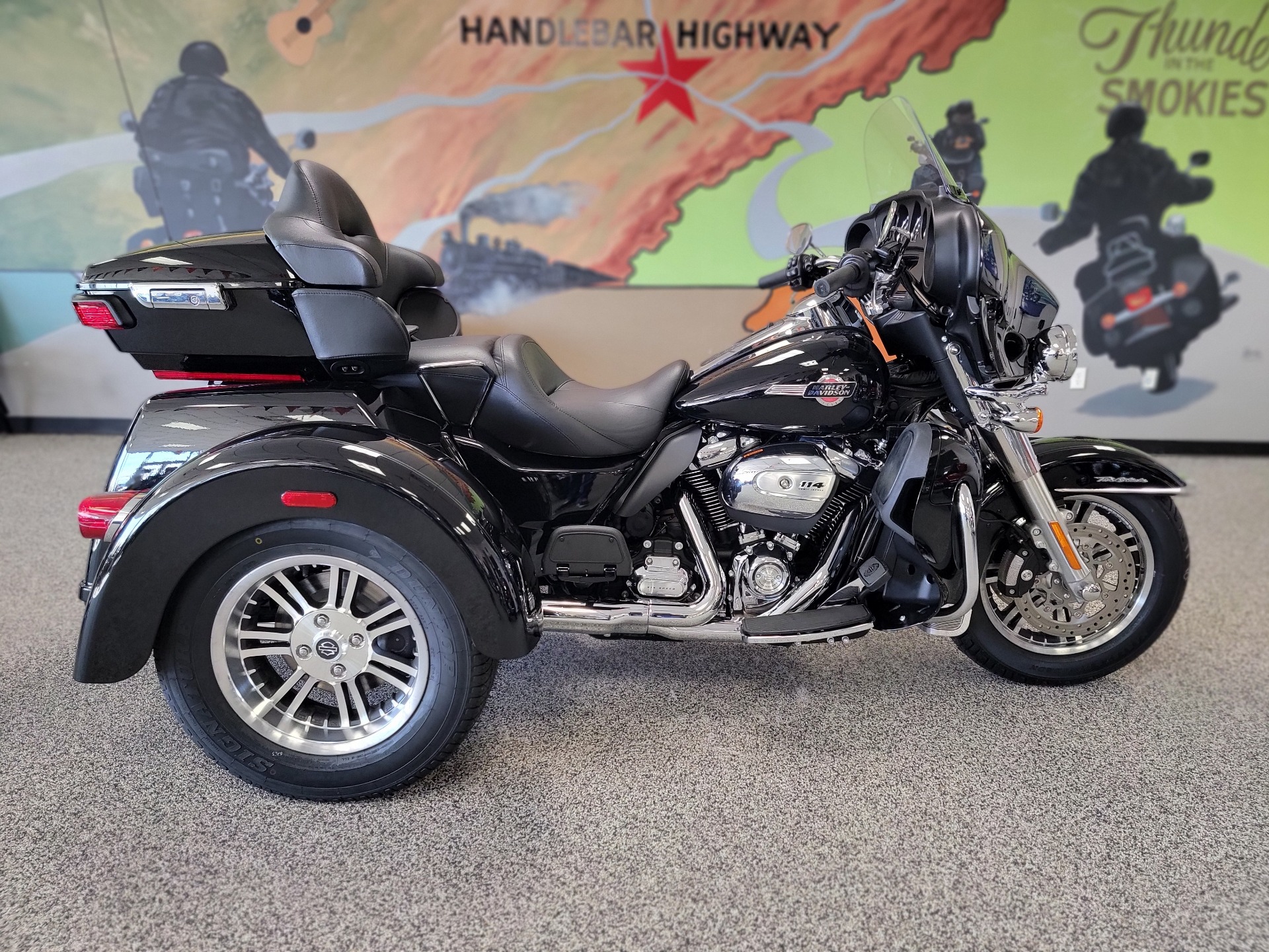 2024 HarleyDavidson Tri Glide for Sale Specs, Price New, Vivid