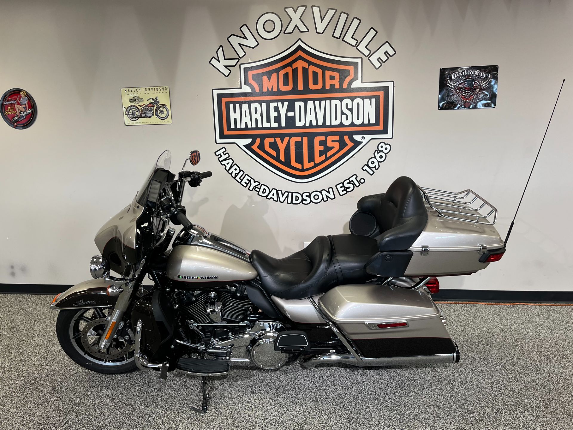 2018 Harley-Davidson ULTRA LIMITED in Knoxville, Tennessee - Photo 6