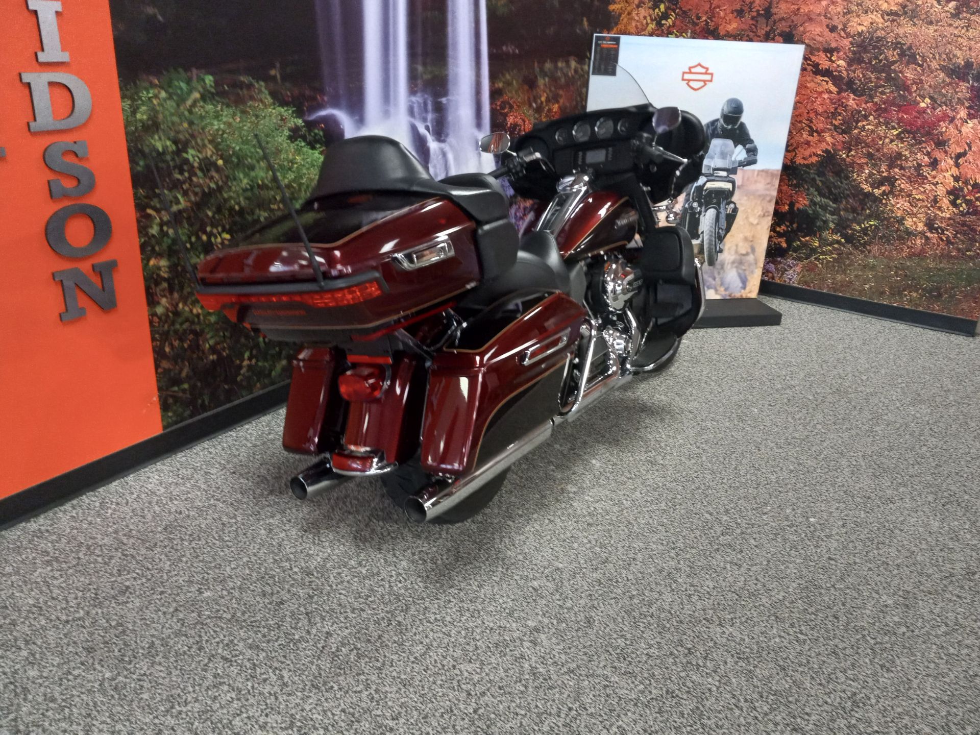2015 Harley-Davidson Electra Glide® Ultra Classic® in Knoxville, Tennessee - Photo 7