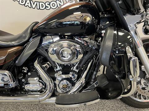 2013 Harley-Davidson Electra Glide® Ultra Limited 110th Anniversary Edition in Knoxville, Tennessee - Photo 4