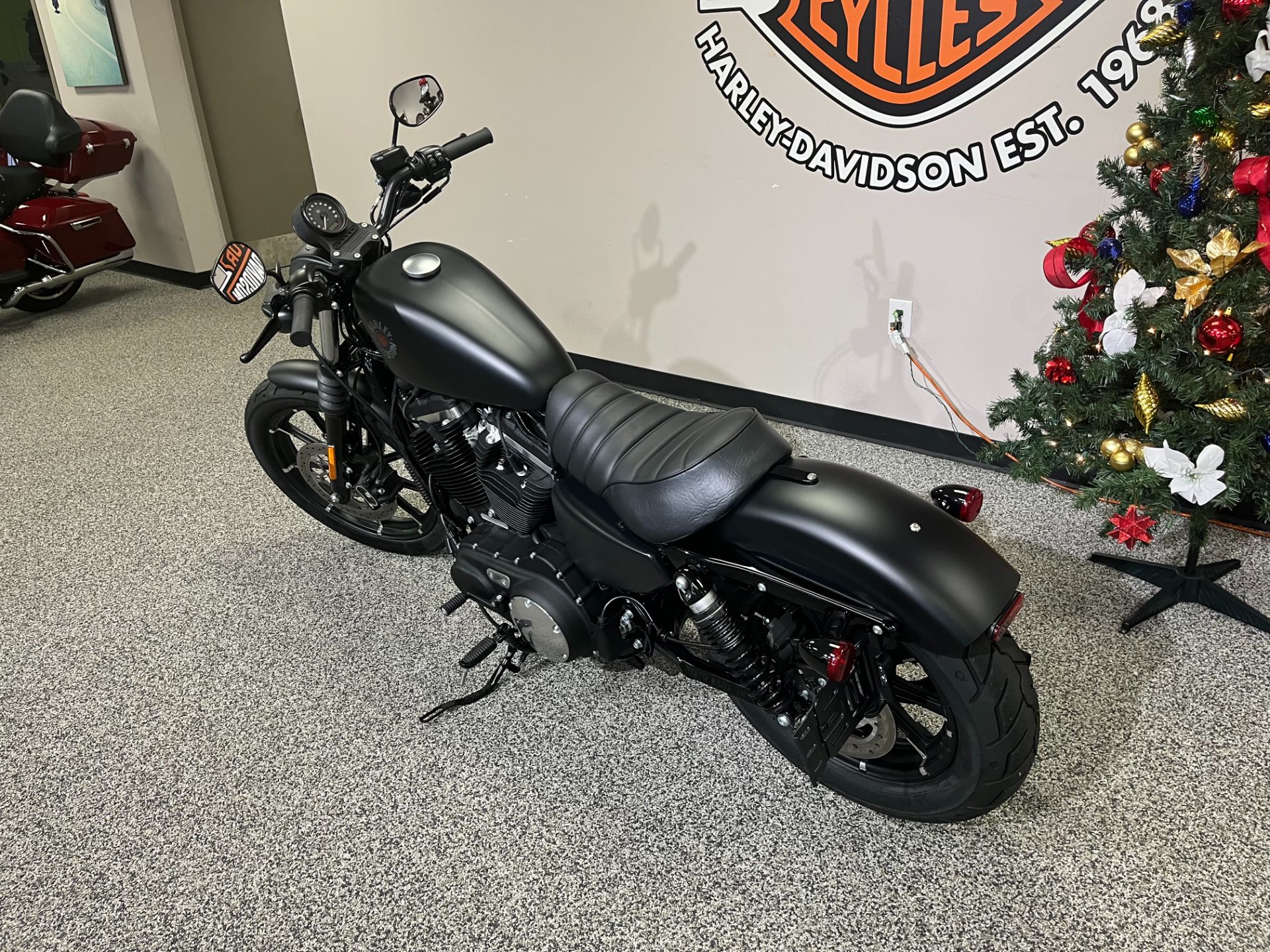 2022 Harley-Davidson Iron 883™ in Knoxville, Tennessee - Photo 6
