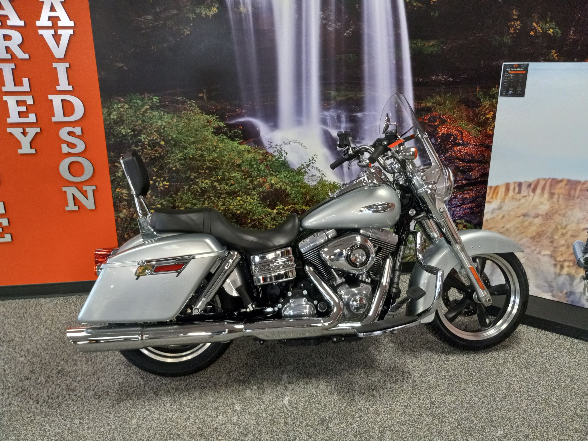 2012 Harley-Davidson Dyna® Switchback in Knoxville, Tennessee - Photo 9