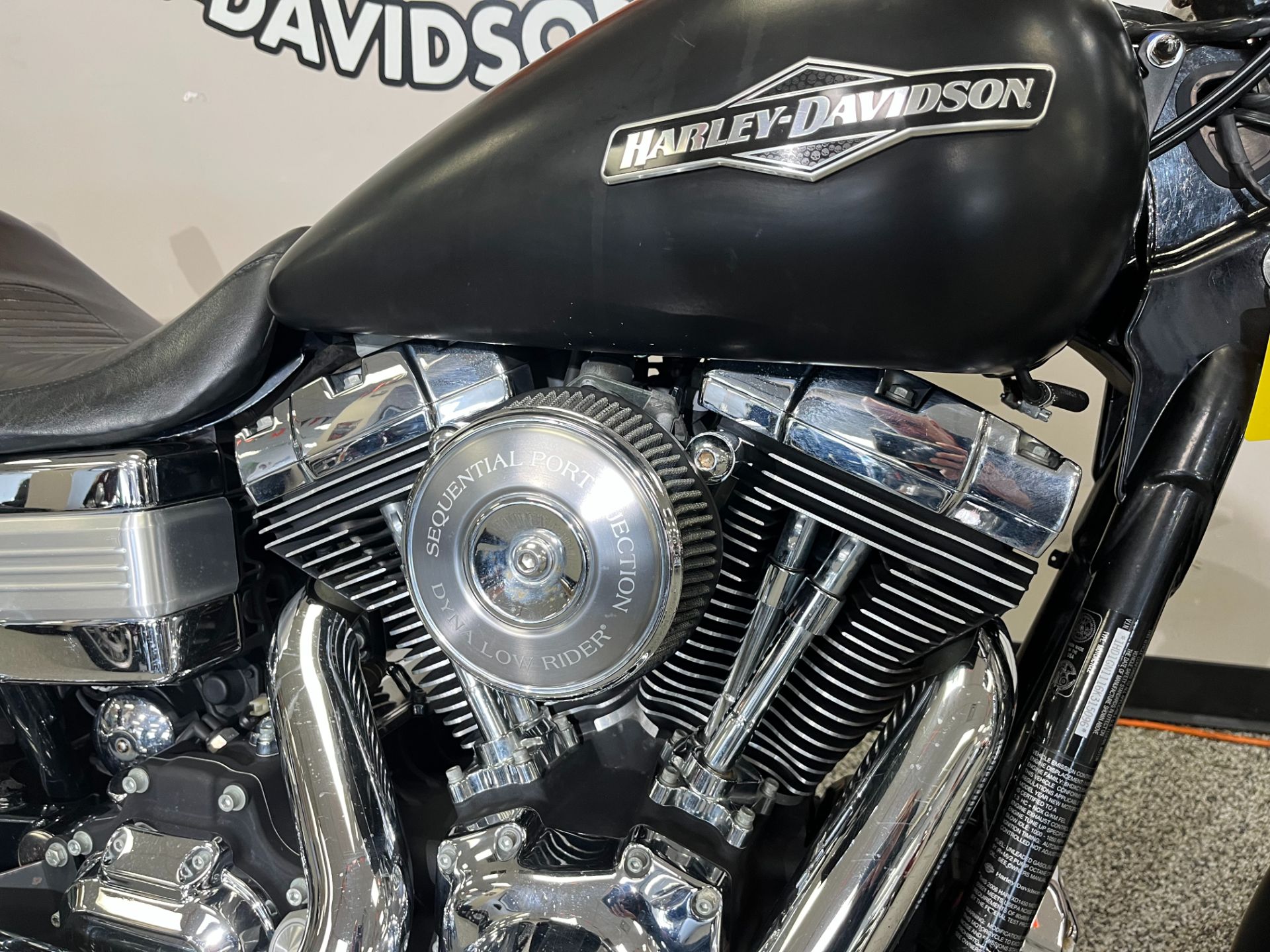 2006 Harley-Davidson Dyna™ Low Rider® in Knoxville, Tennessee - Photo 11