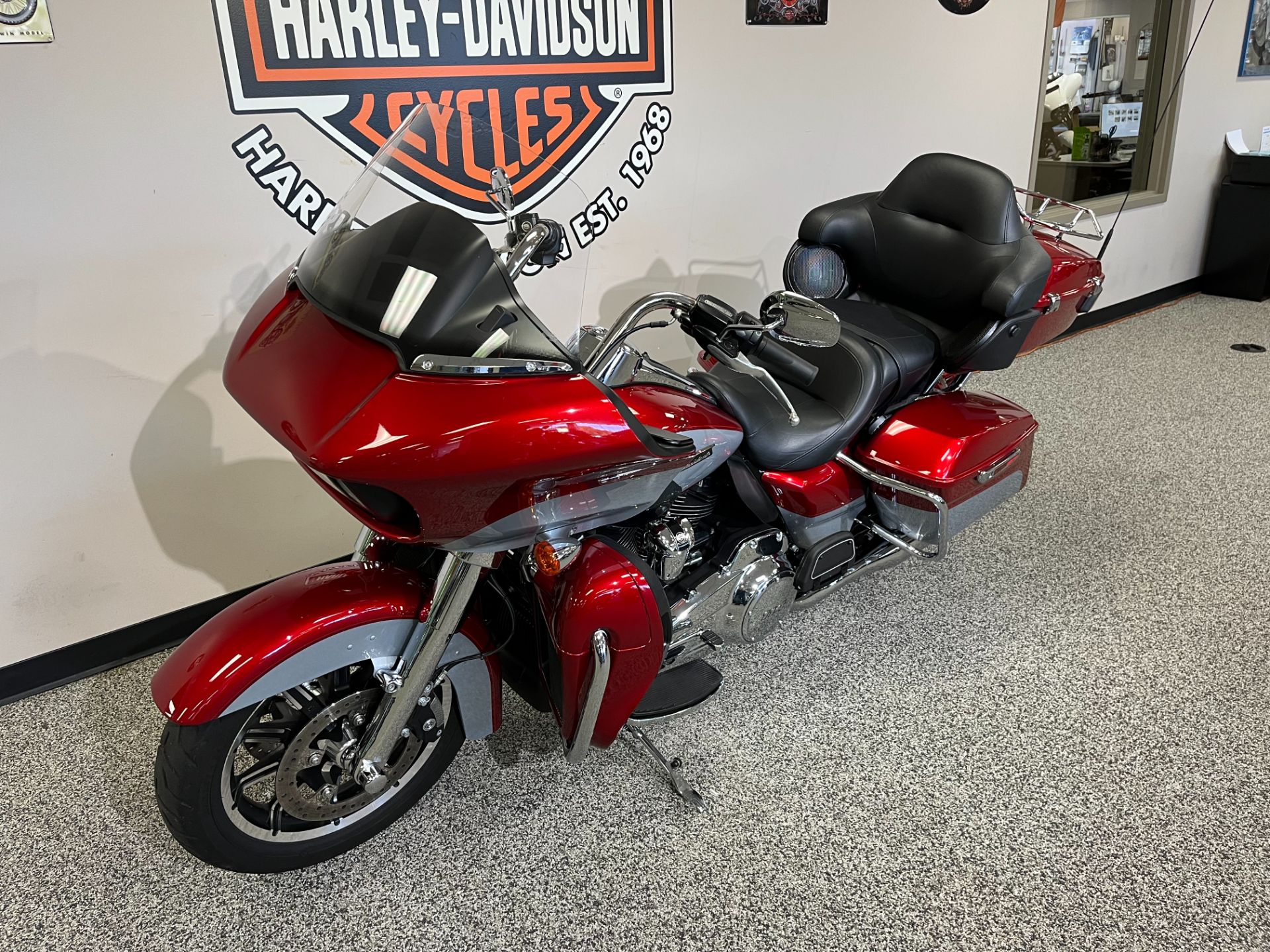 2019 Harley-Davidson Road Glide® Ultra in Knoxville, Tennessee - Photo 7