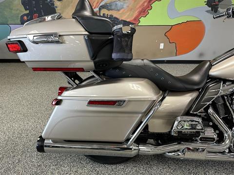 2018 Harley-Davidson Electra Glide® Ultra Classic® in Knoxville, Tennessee - Photo 9