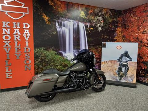 2019 Harley-Davidson Street Glide® Special in Knoxville, Tennessee - Photo 6