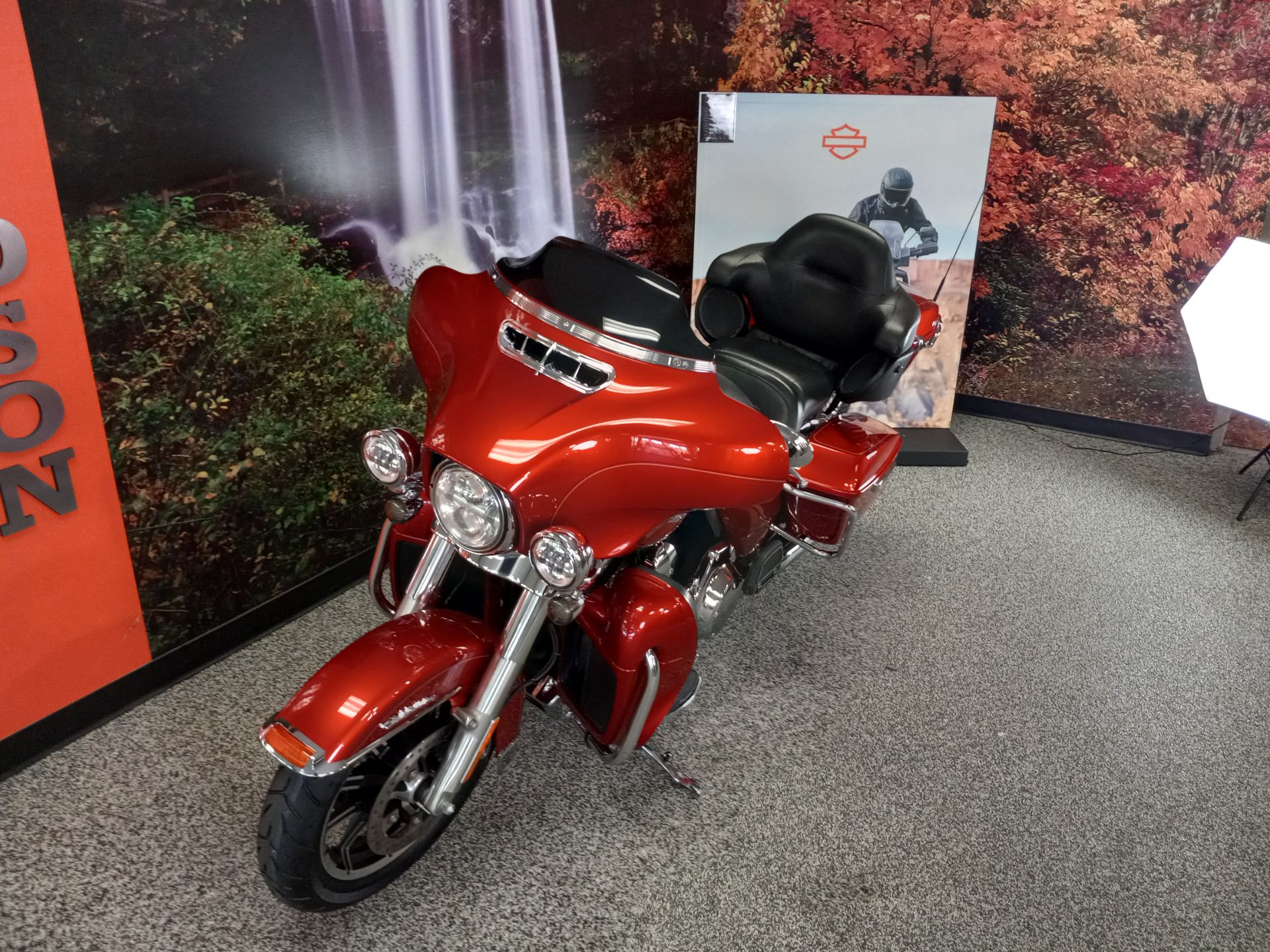 2014 Harley-Davidson Electra Glide® Ultra Classic® in Knoxville, Tennessee - Photo 6