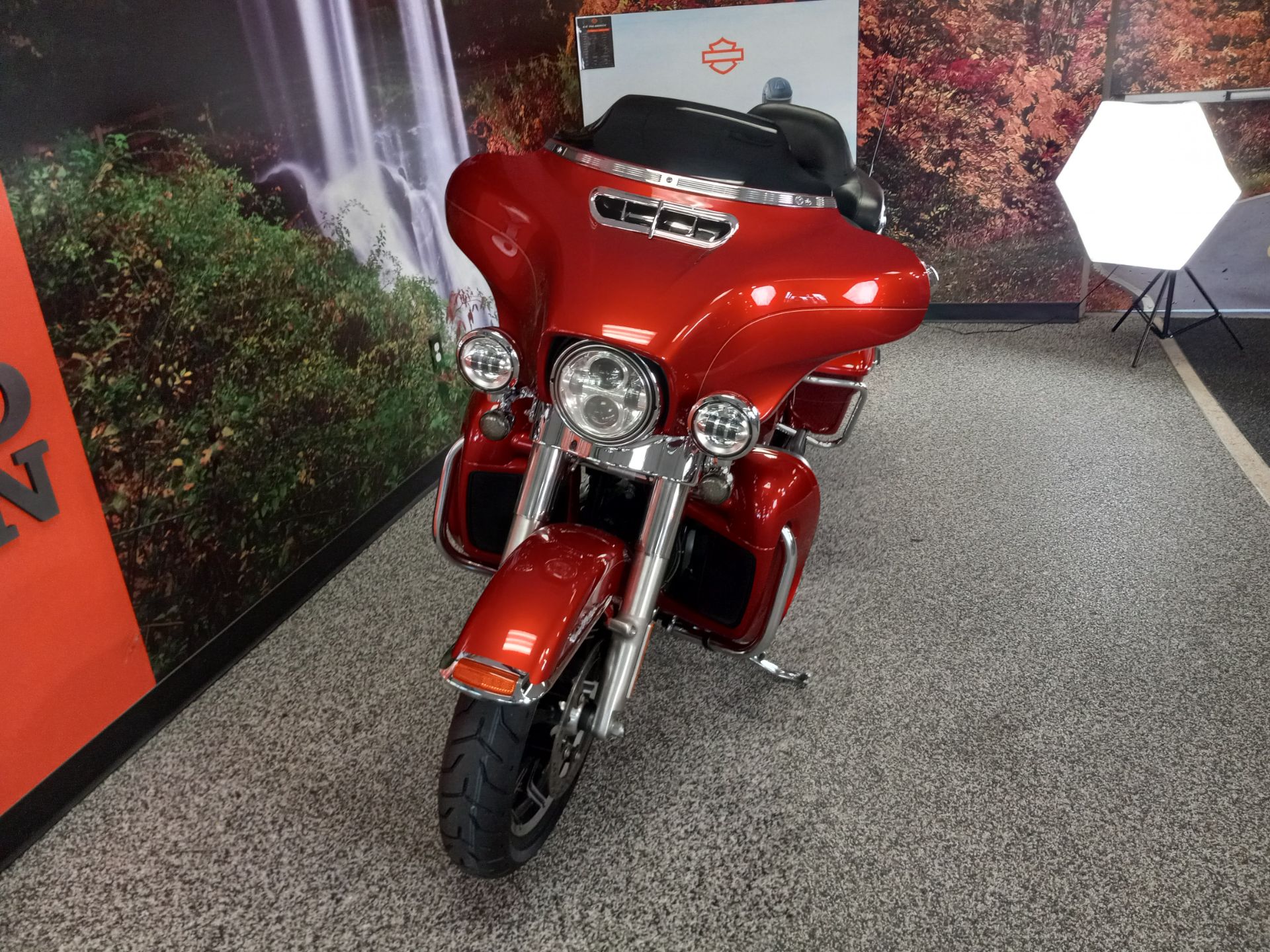 2014 Harley-Davidson Electra Glide® Ultra Classic® in Knoxville, Tennessee - Photo 7