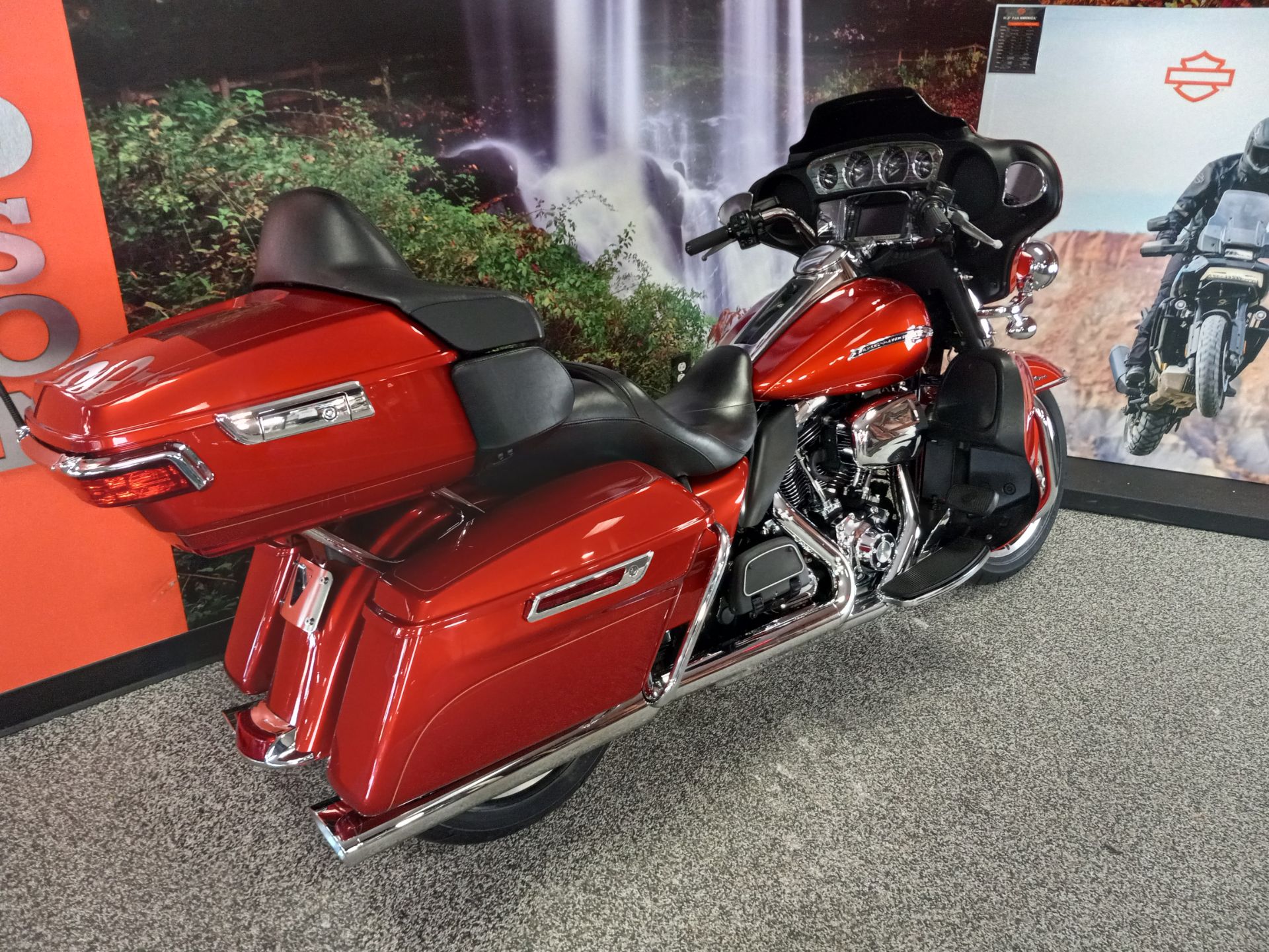 2014 Harley-Davidson Electra Glide® Ultra Classic® in Knoxville, Tennessee - Photo 16
