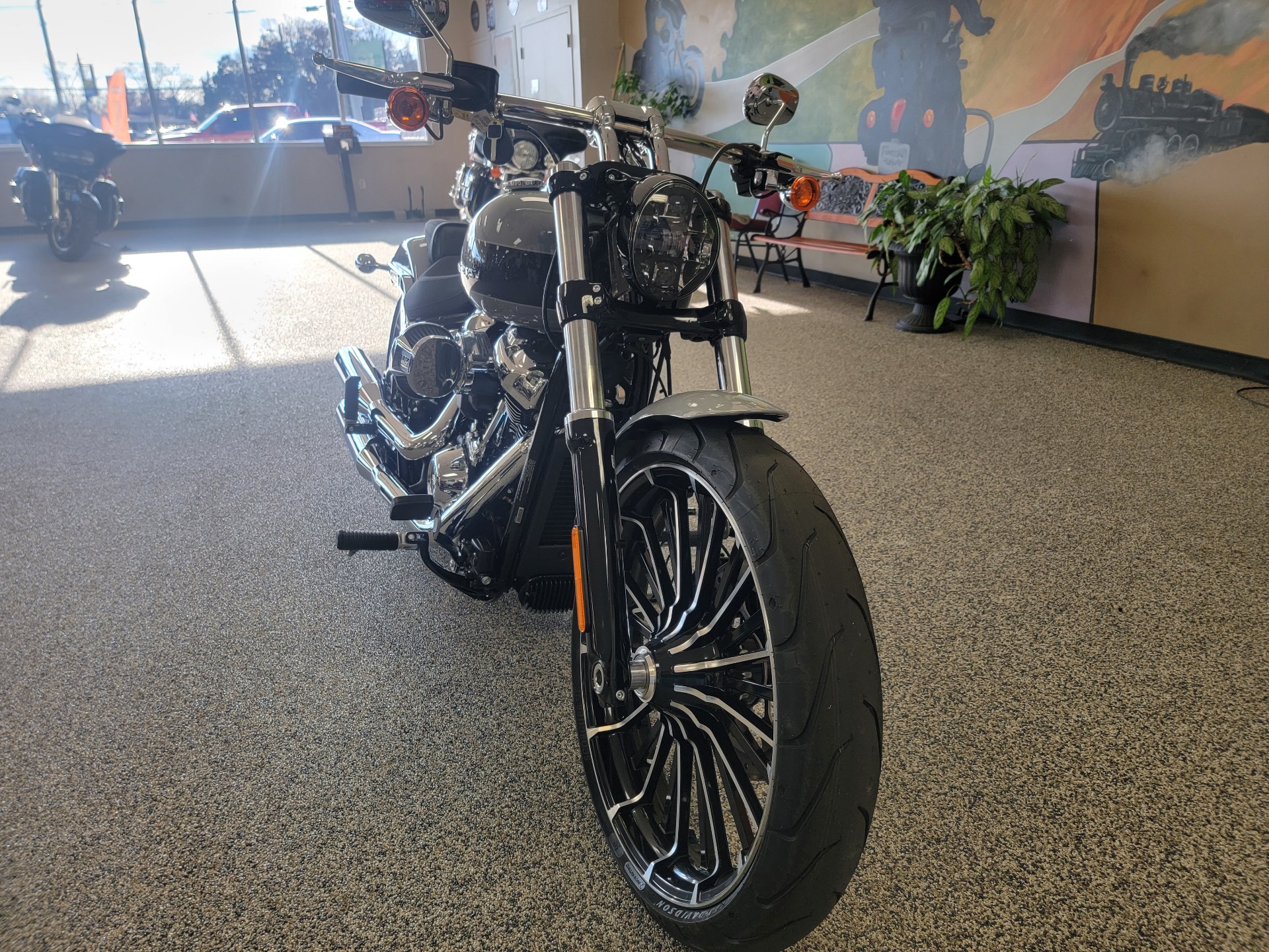 2024 Harley-Davidson Breakout in Knoxville, Tennessee - Photo 3