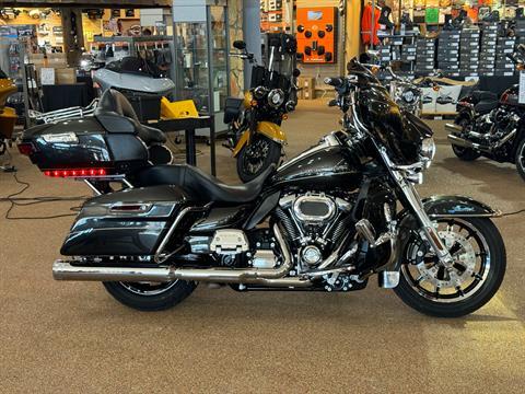 2017 Harley-Davidson Ultra Limited Low in Knoxville, Tennessee - Photo 1