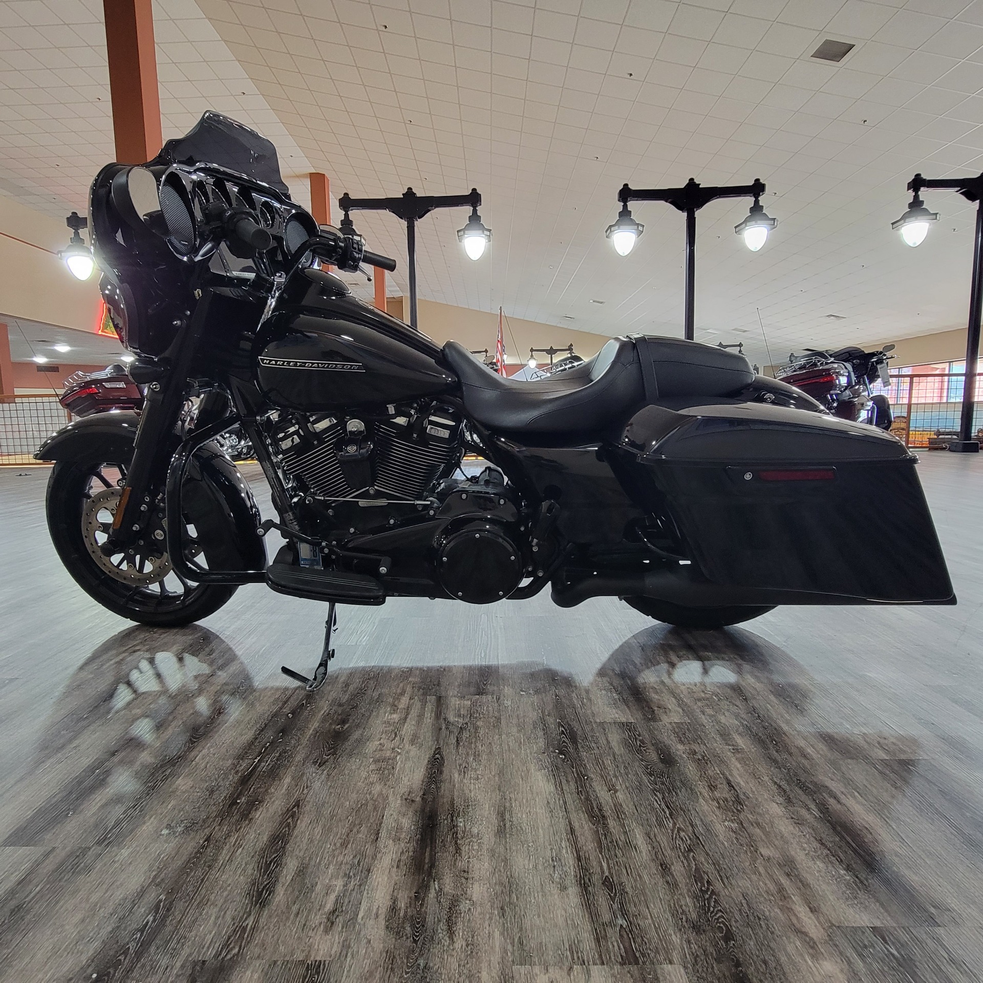 2018 Harley-Davidson Street Glide® Special in Knoxville, Tennessee - Photo 5