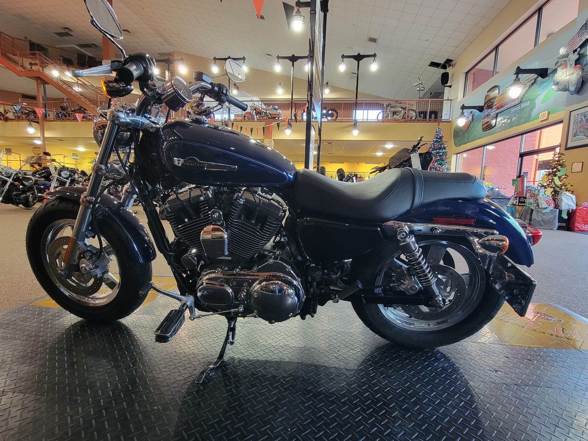 2012 Harley-Davidson Sportster® 1200 Custom in Knoxville, Tennessee - Photo 4