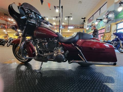 2017 Harley-Davidson Street Glide® Special in Knoxville, Tennessee - Photo 4