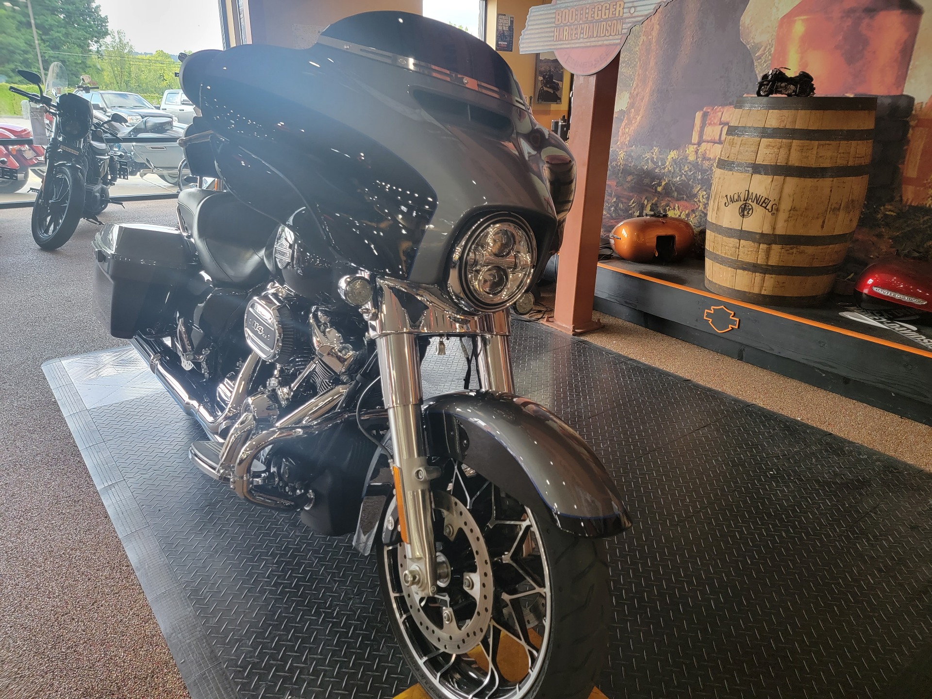 2021 Harley-Davidson Street Glide® Special in Knoxville, Tennessee - Photo 3