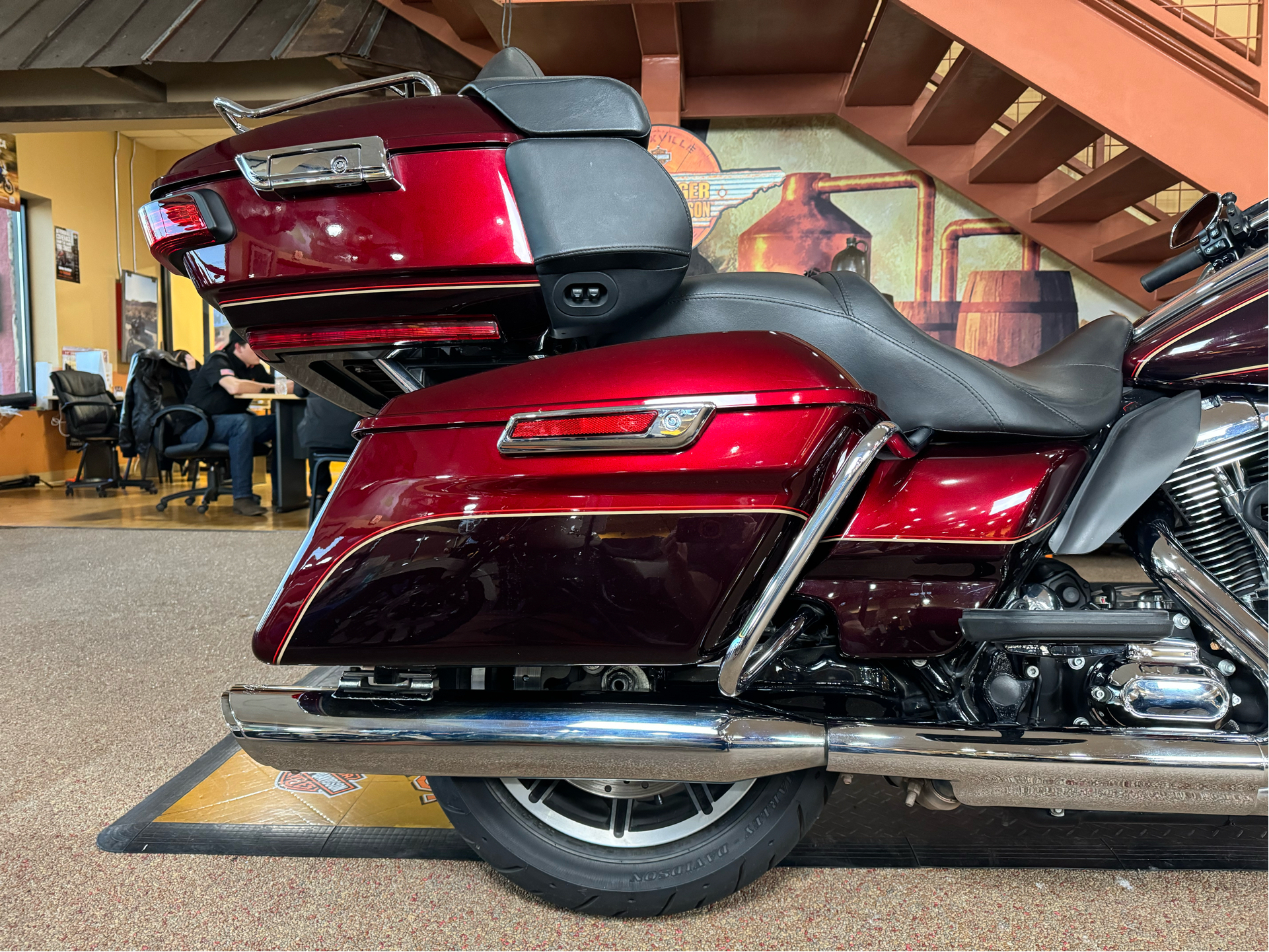 2014 Harley-Davidson Electra Glide® Ultra Classic® in Knoxville, Tennessee - Photo 9