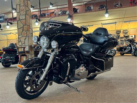 2017 Harley-Davidson Ultra Limited in Knoxville, Tennessee - Photo 17