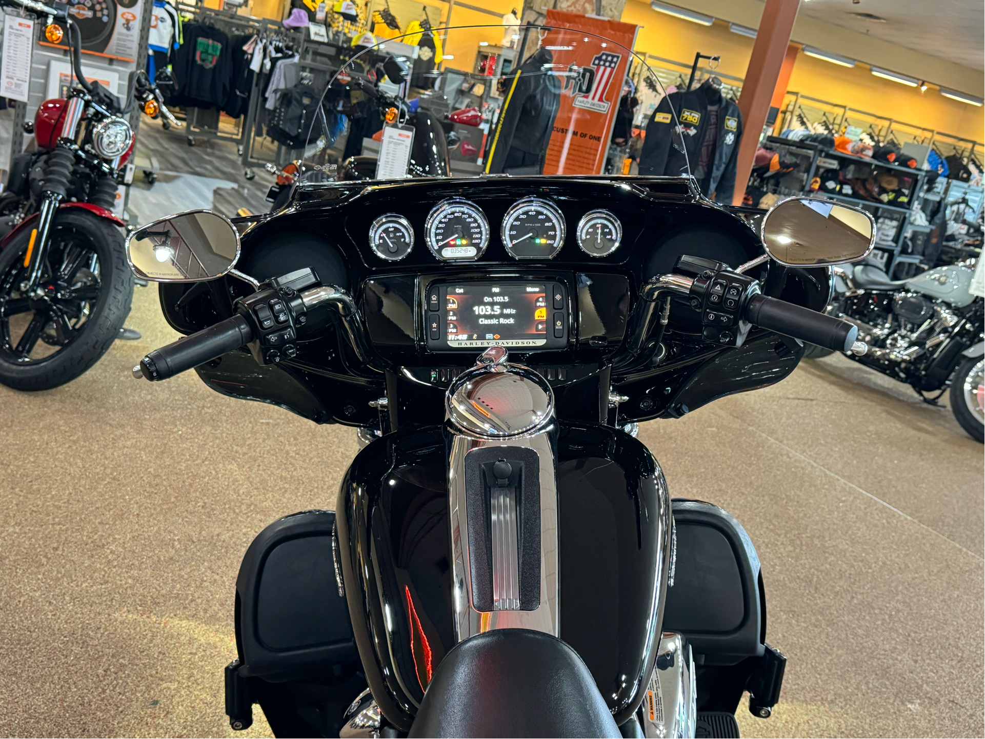 2017 Harley-Davidson Ultra Limited in Knoxville, Tennessee - Photo 19