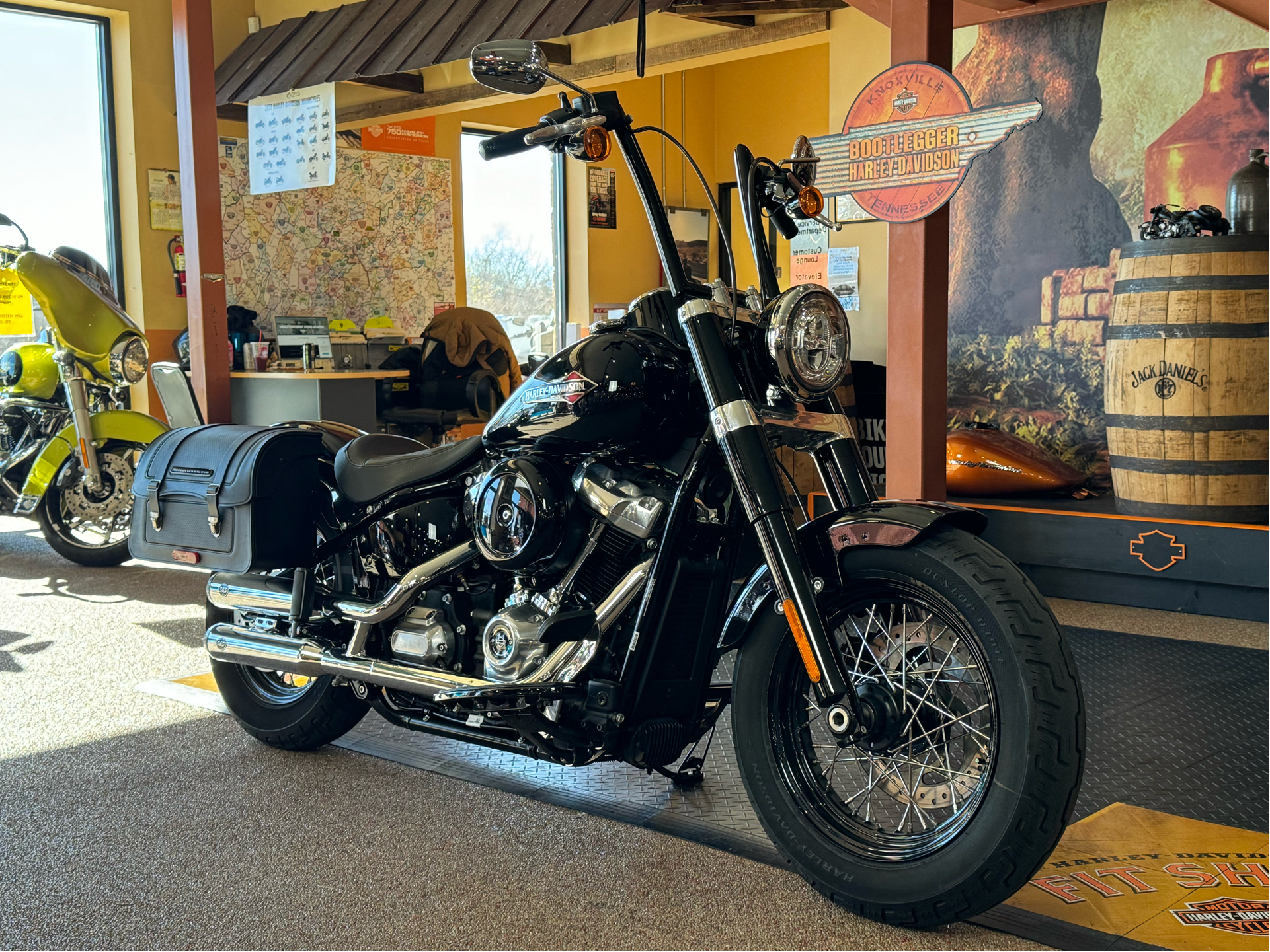 2021 Harley-Davidson Softail Slim® in Knoxville, Tennessee - Photo 2