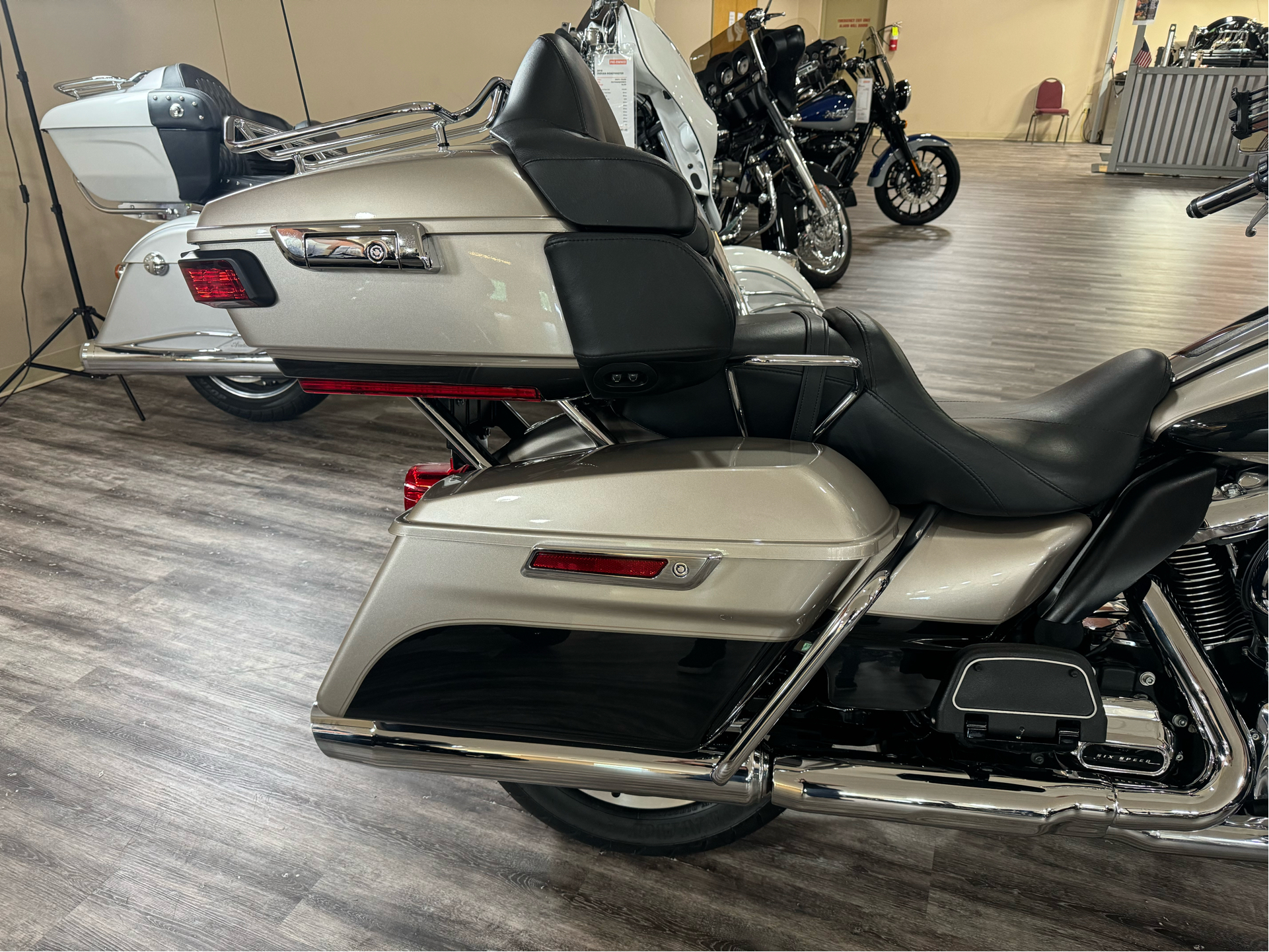 2018 Harley-Davidson Road Glide® Ultra in Knoxville, Tennessee - Photo 9