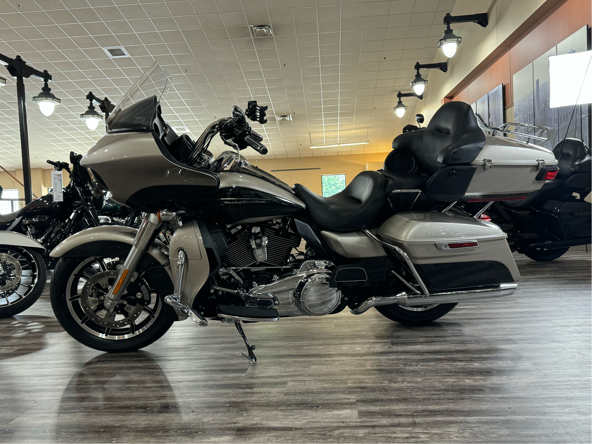 2018 Harley-Davidson Road Glide® Ultra in Knoxville, Tennessee - Photo 13