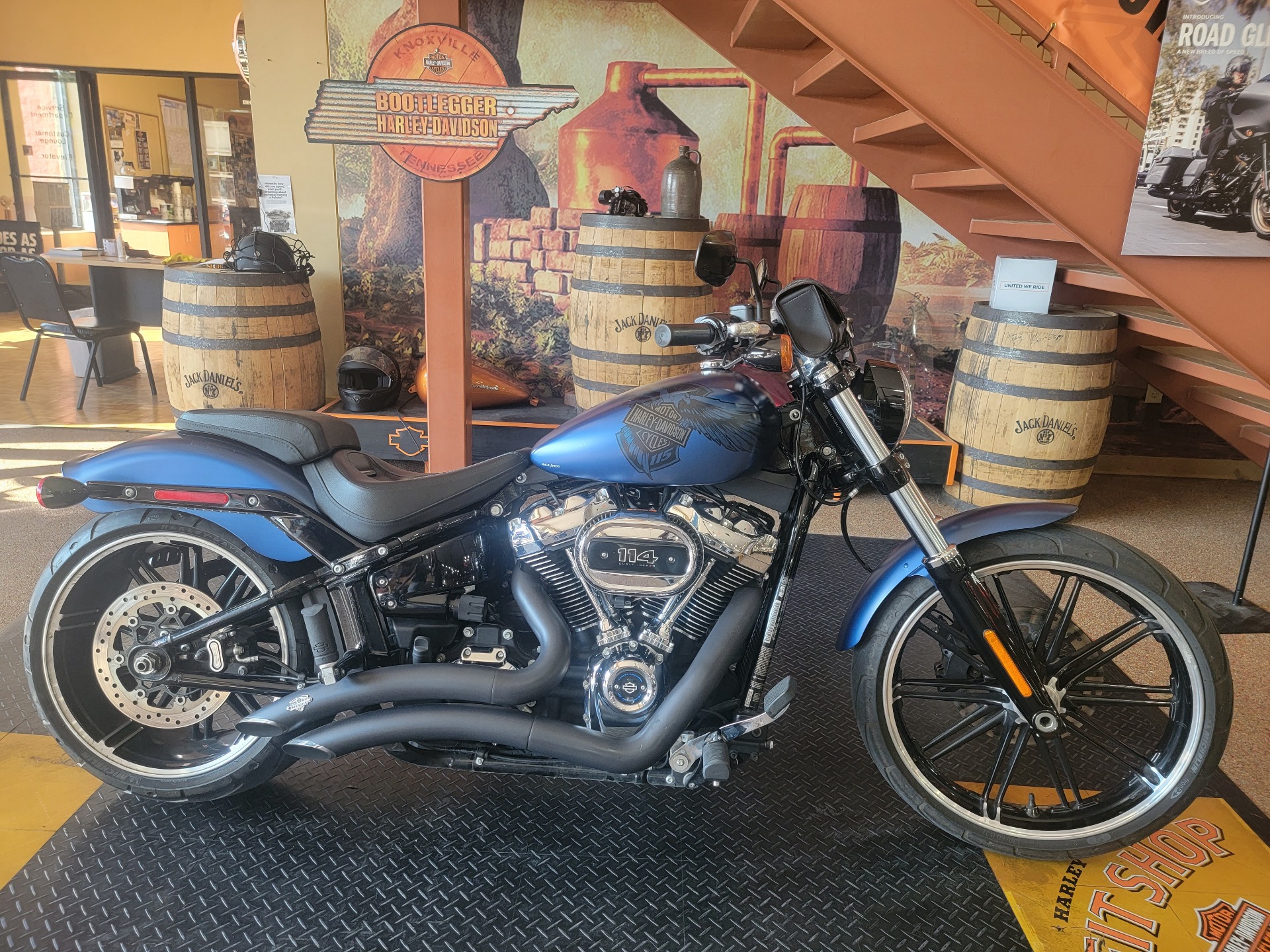 2018 Harley-Davidson 115th Anniversary Breakout® 114 in Knoxville, Tennessee - Photo 1