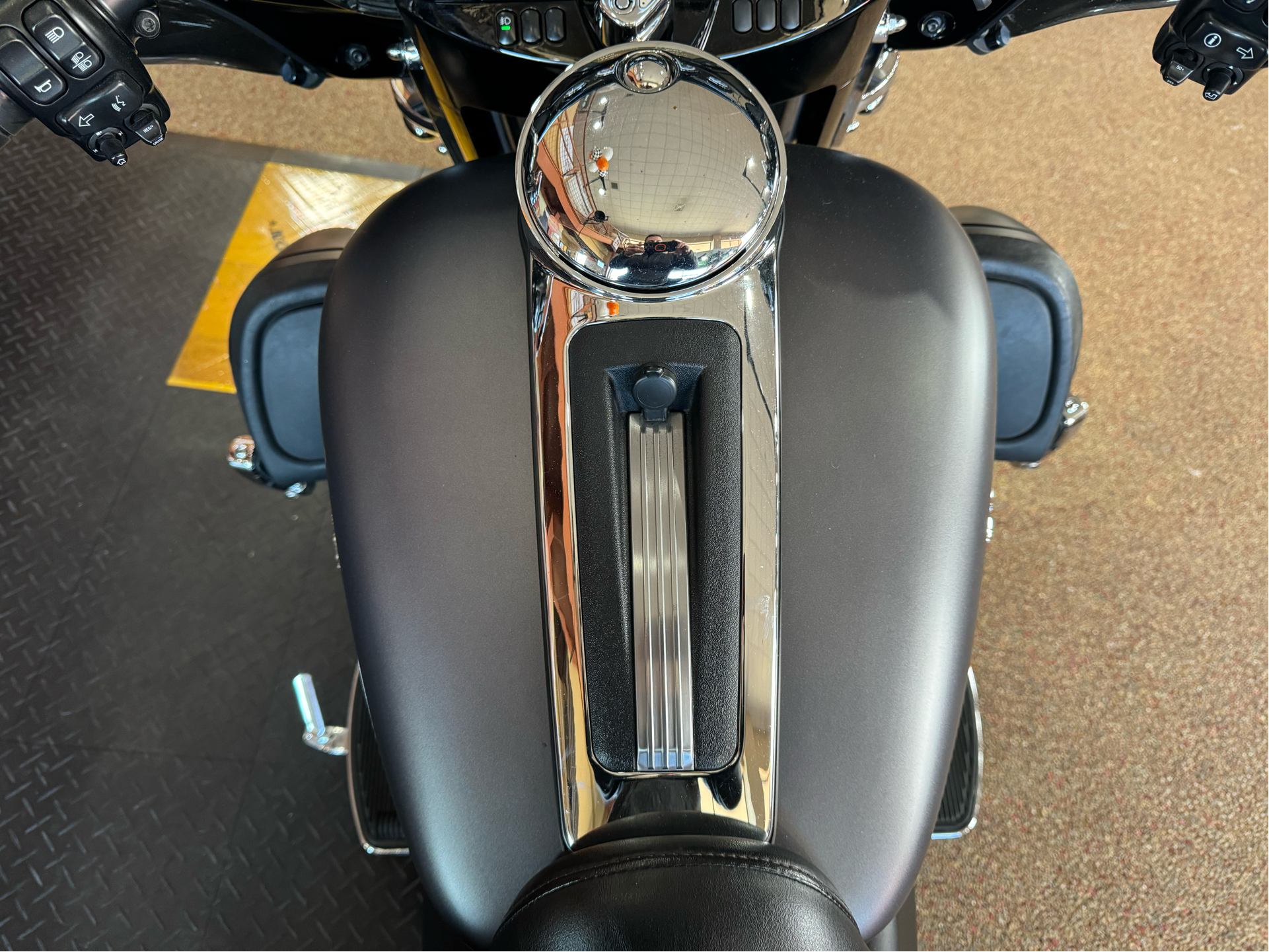 2017 Harley-Davidson Ultra Limited in Knoxville, Tennessee - Photo 15